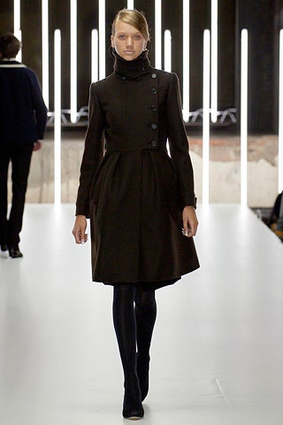 black wool fitted coat