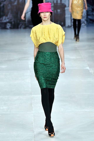 yellow silk relaxed top with green pencil skirt