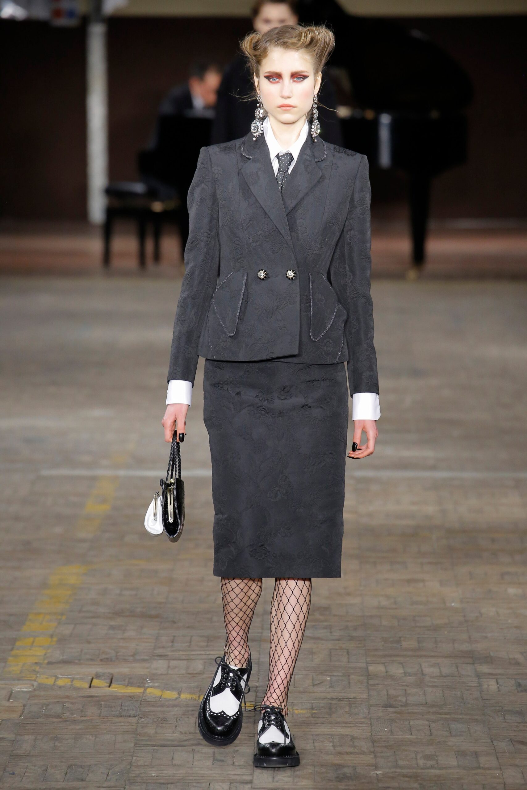 black tailored suit with pencil skirt