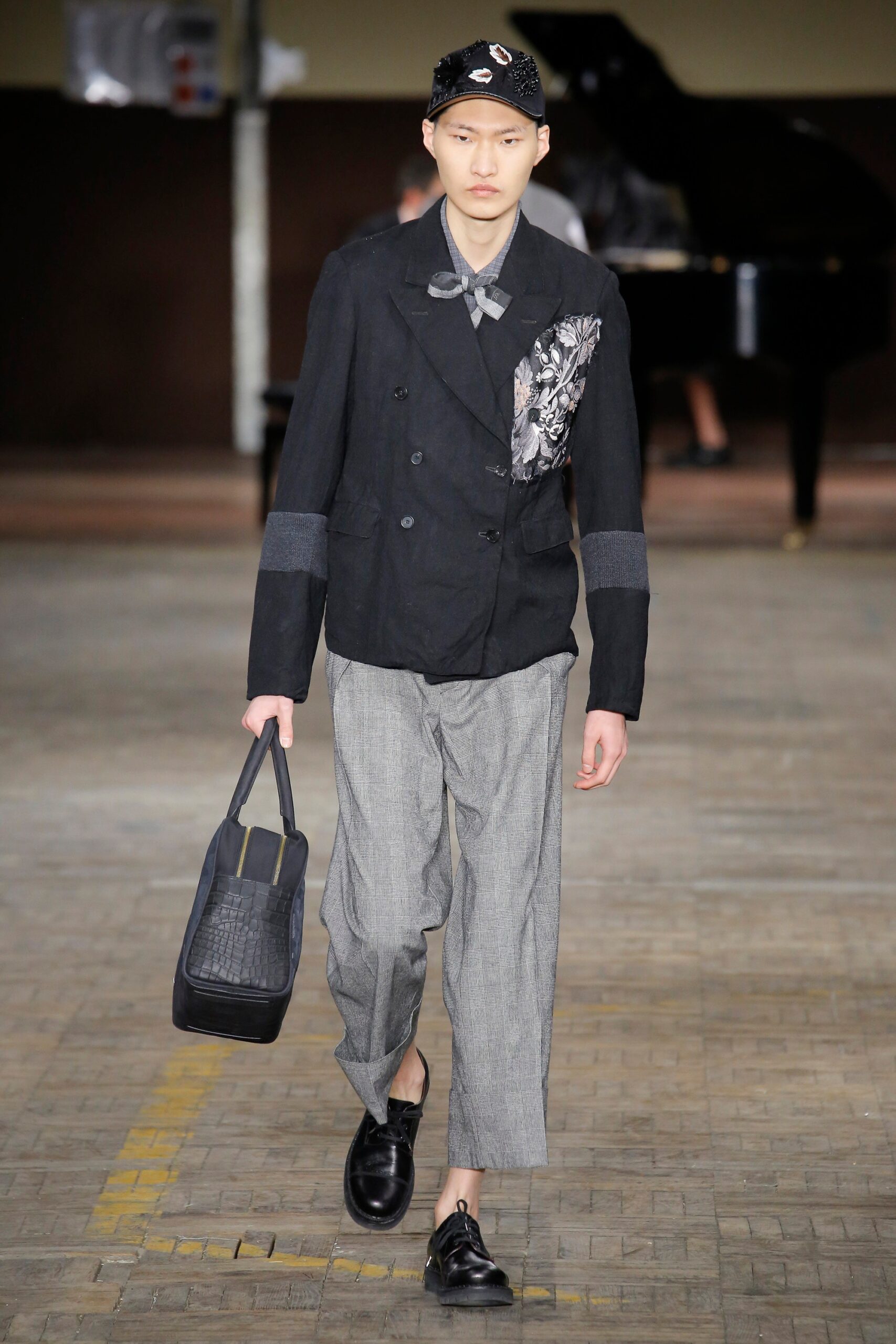 black cotton long-sleeve collared tailored buttoned embroidered jacket