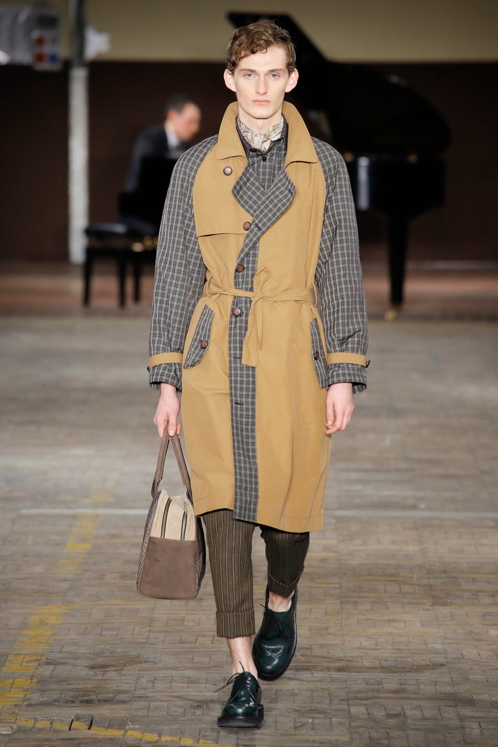 beige cotton long-sleeve collared tailored belted layered trench