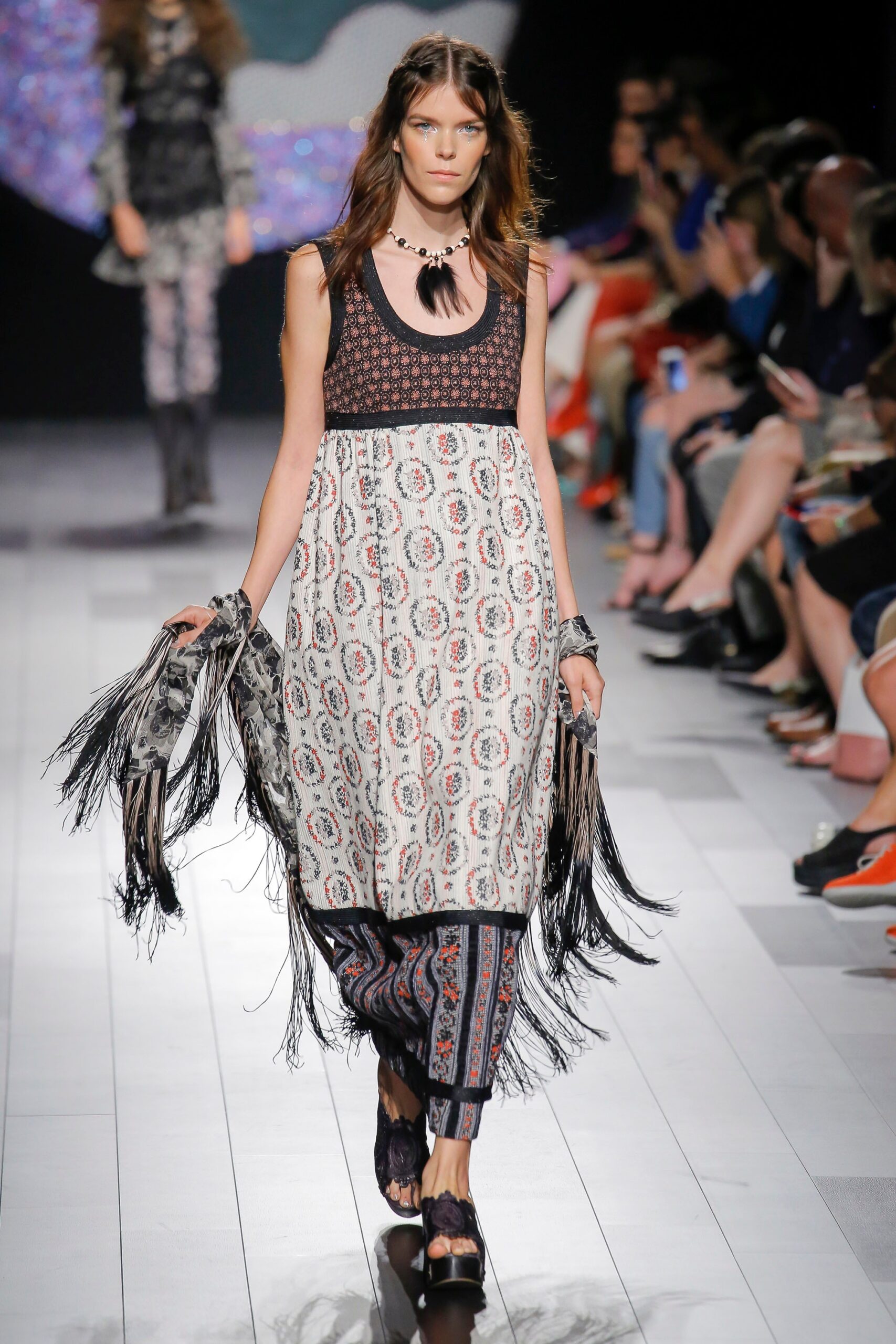 relaxed printed midi dress