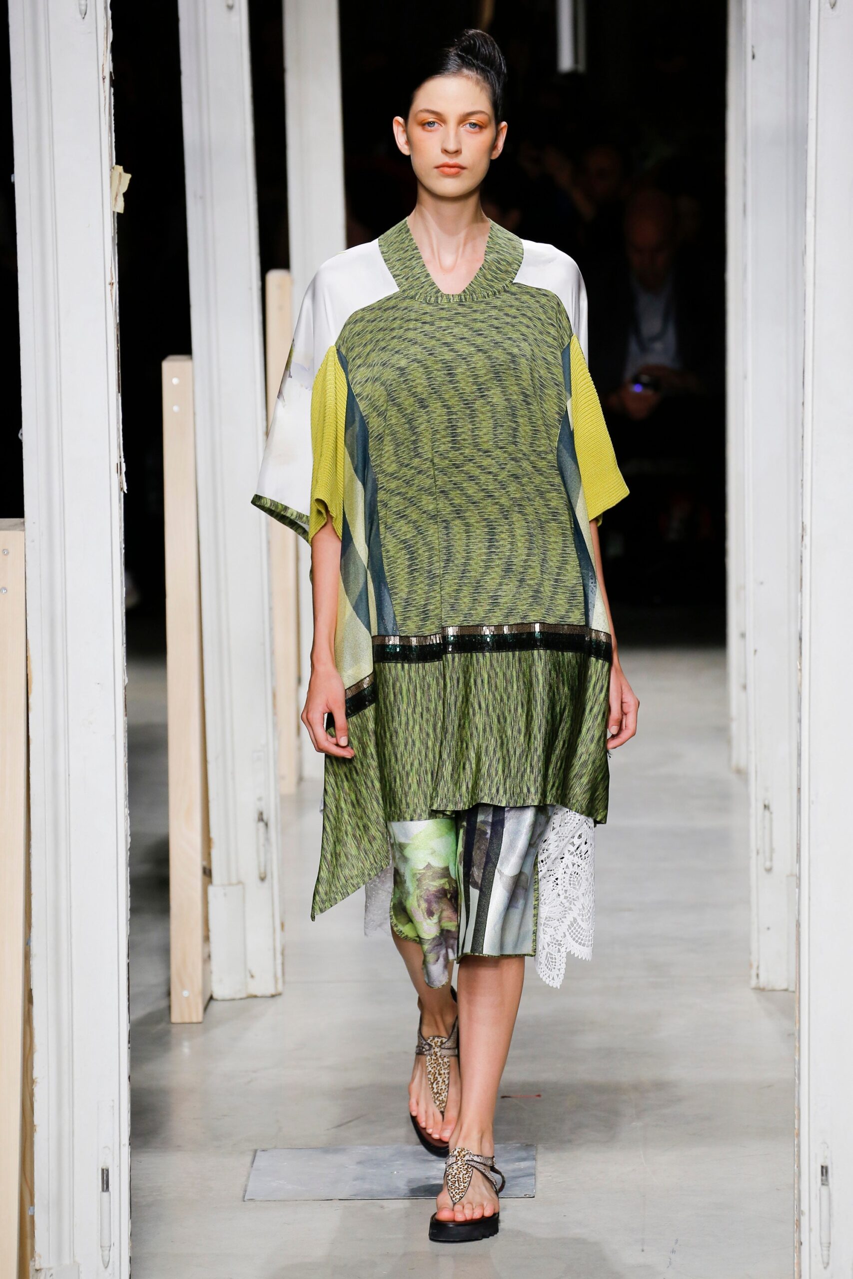 green cotton short-sleeve collared relaxed printed layered dress