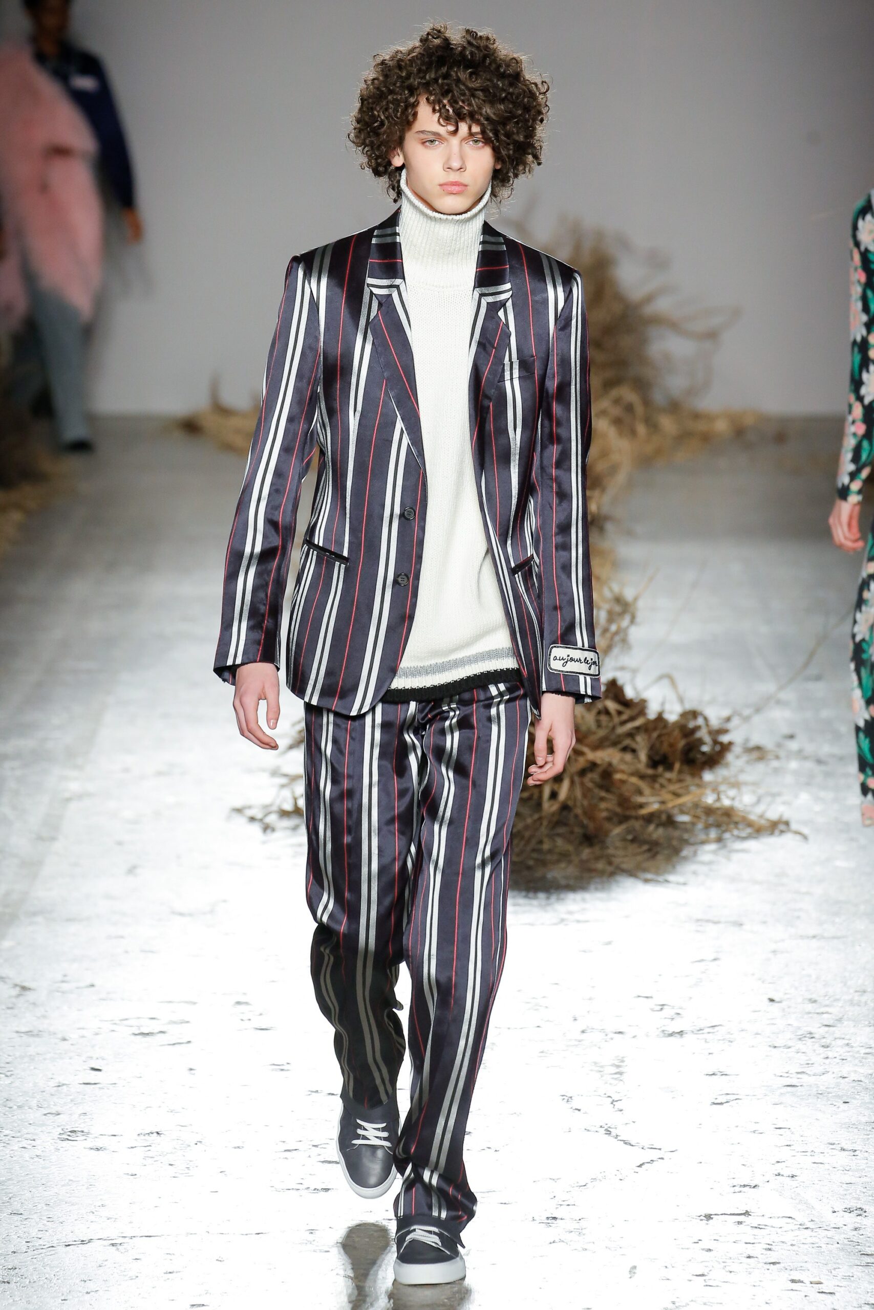 striped tailored suit with shoes