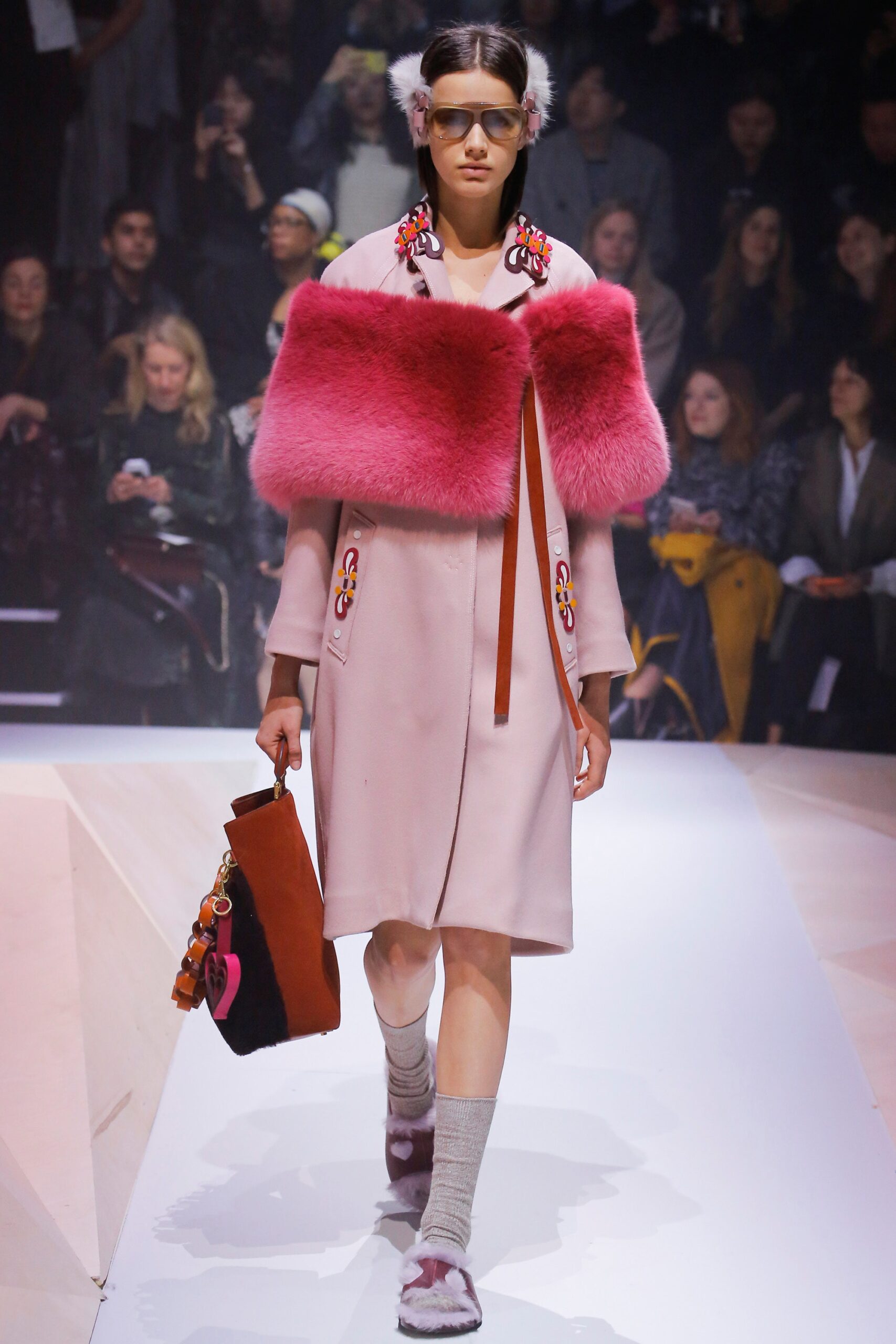 pink wool long-sleeve collared relaxed buttoned coat