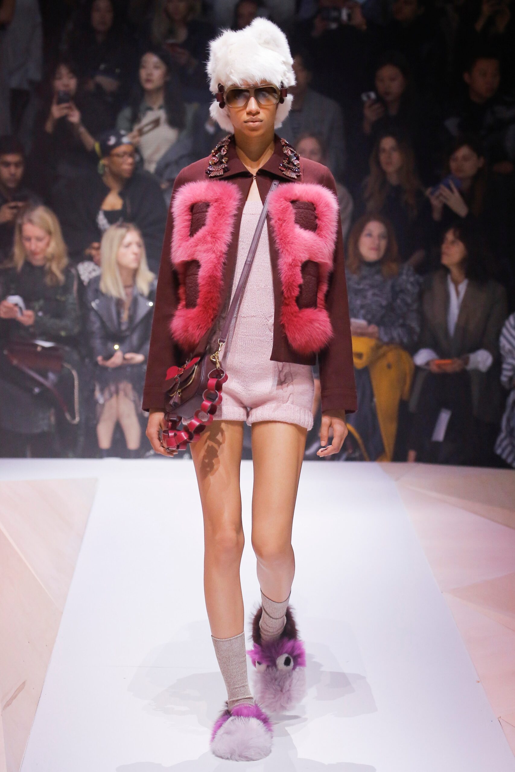 pink fur relaxed shoes