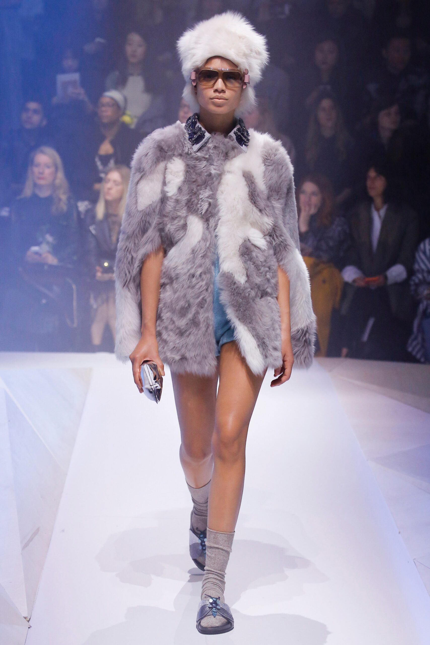 gray fur sleeveless relaxed layered coat