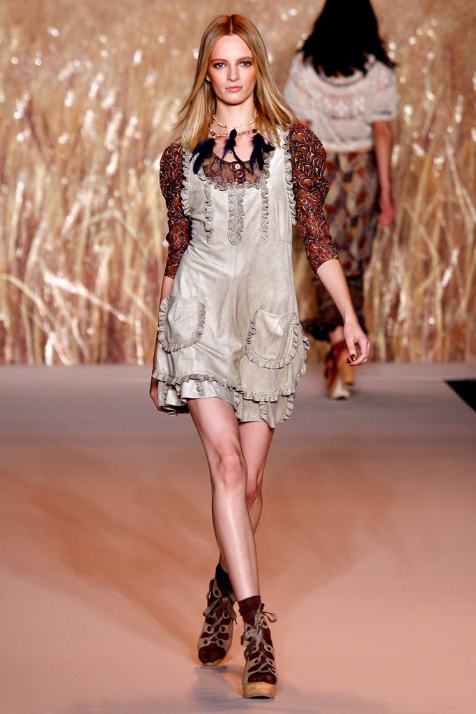 beige cotton sleeveless v-neck fitted ruffled pockets dress