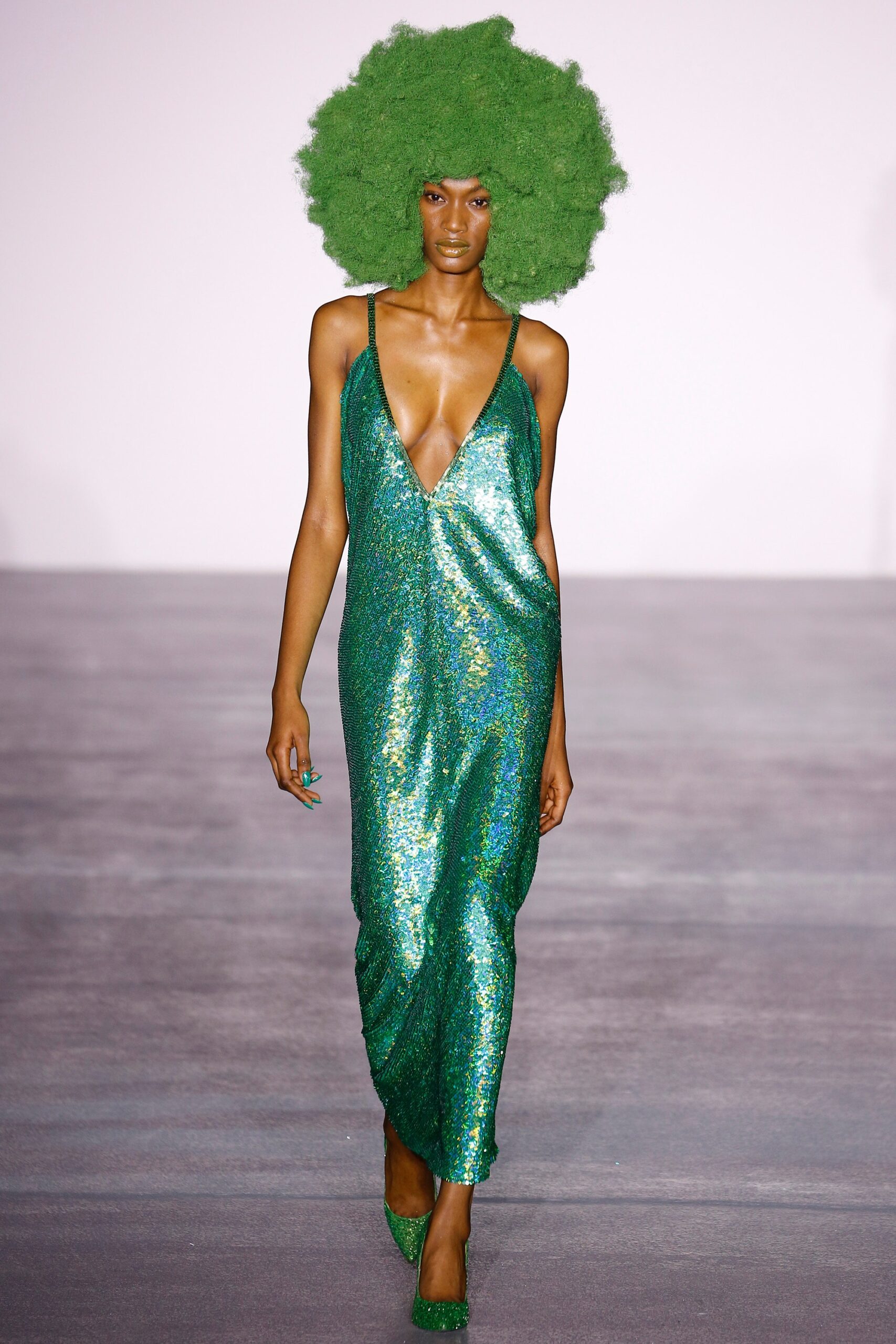 fitted green sequin dress