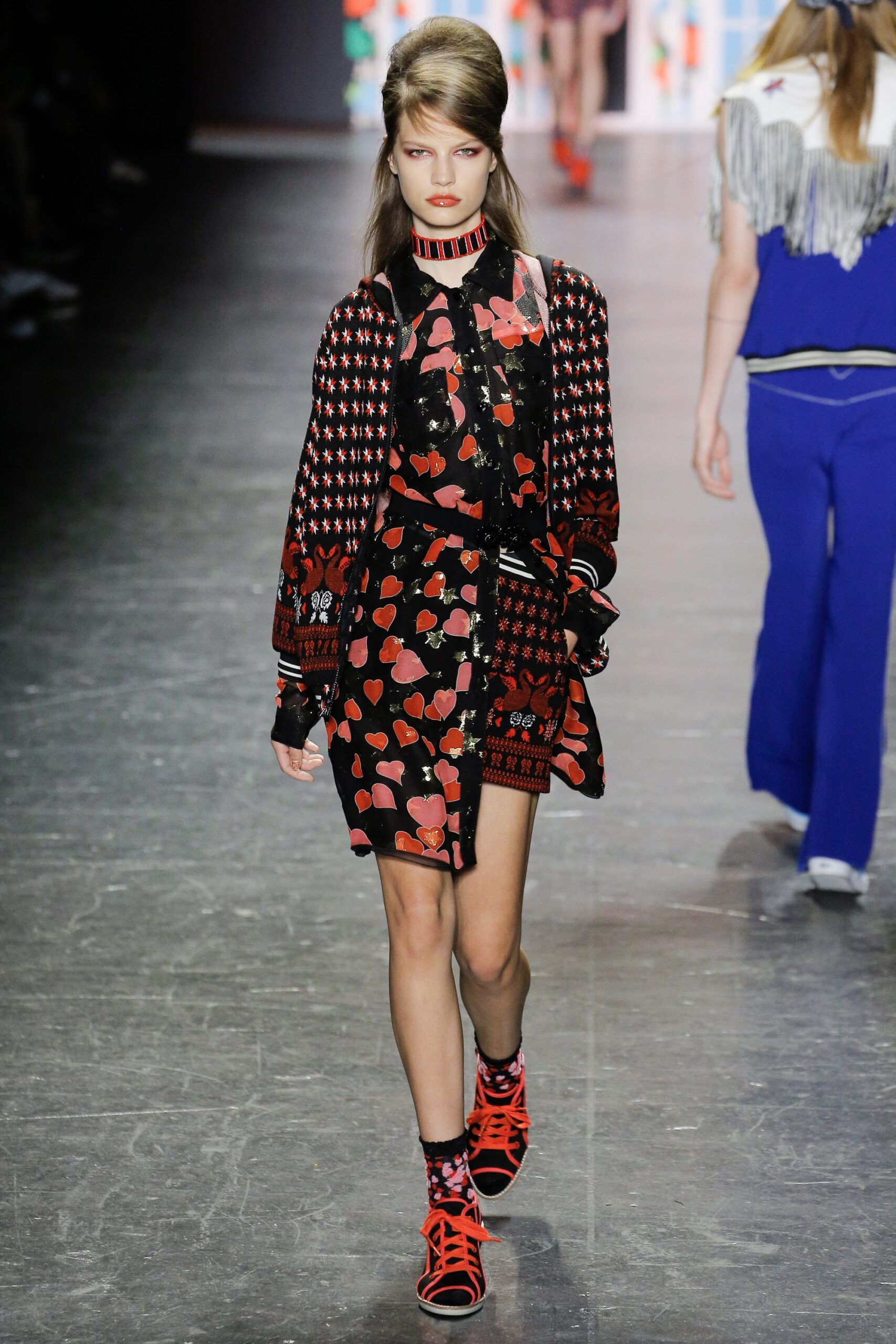 black and red floral mini dress