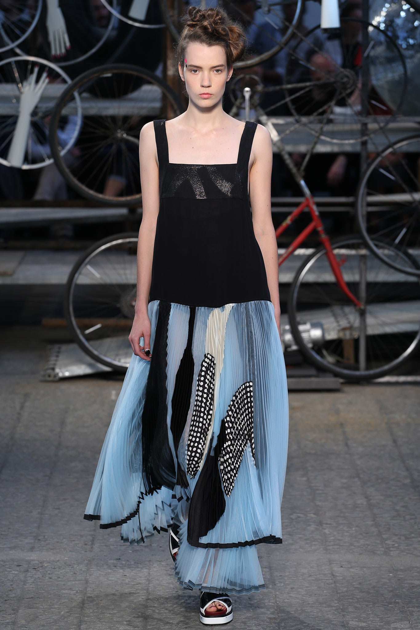 black blue white pleated dress