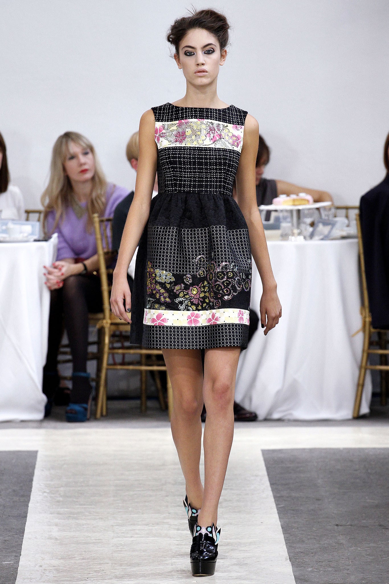 black fitted sleeveless dress
