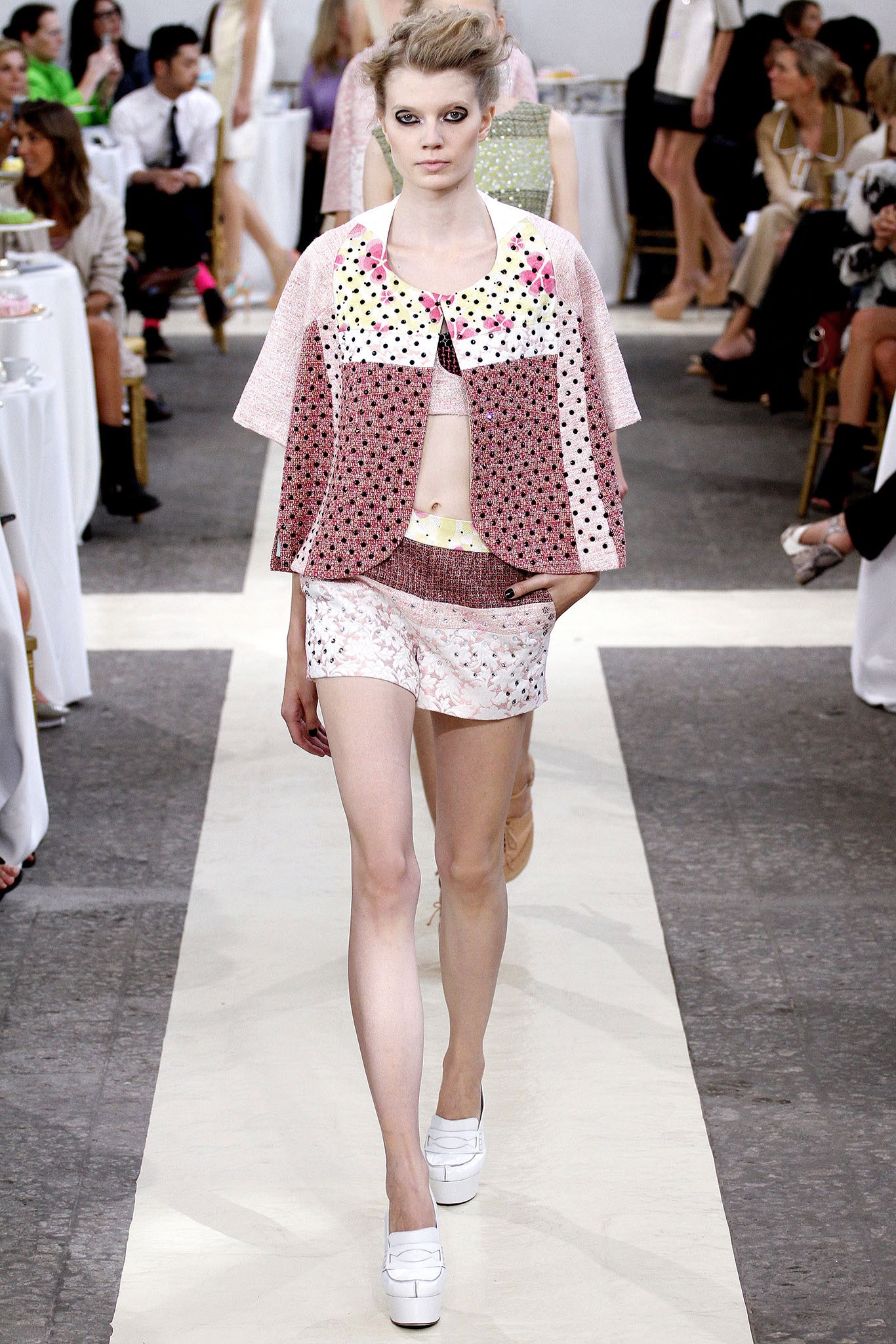 pink cotton short-sleeve collared fitted layered polka-dot jacket