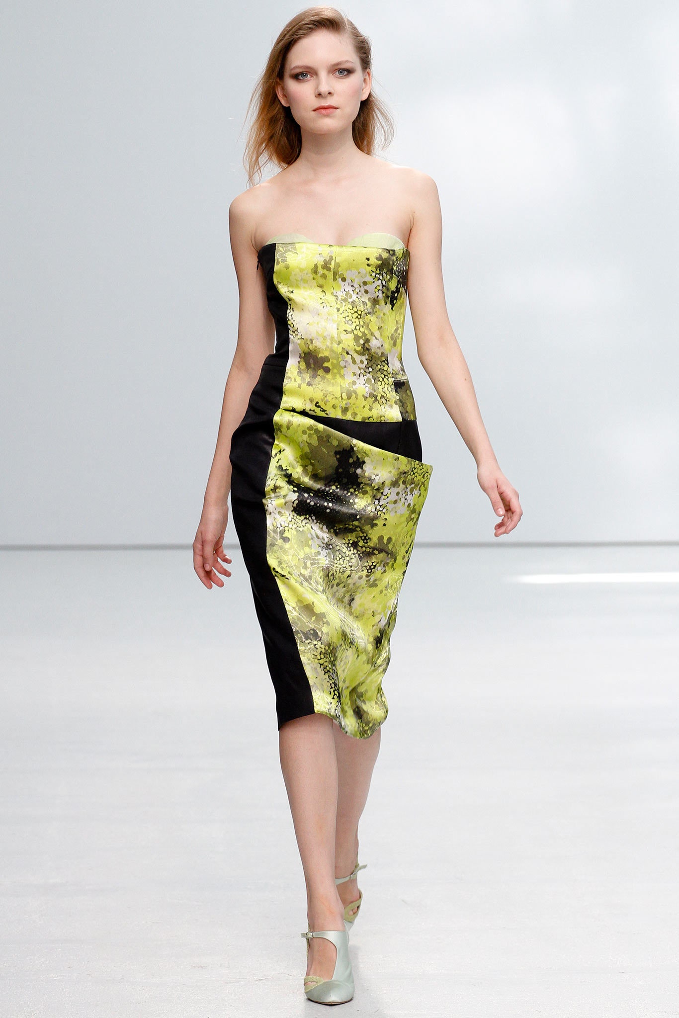 yellow and black fitted dress