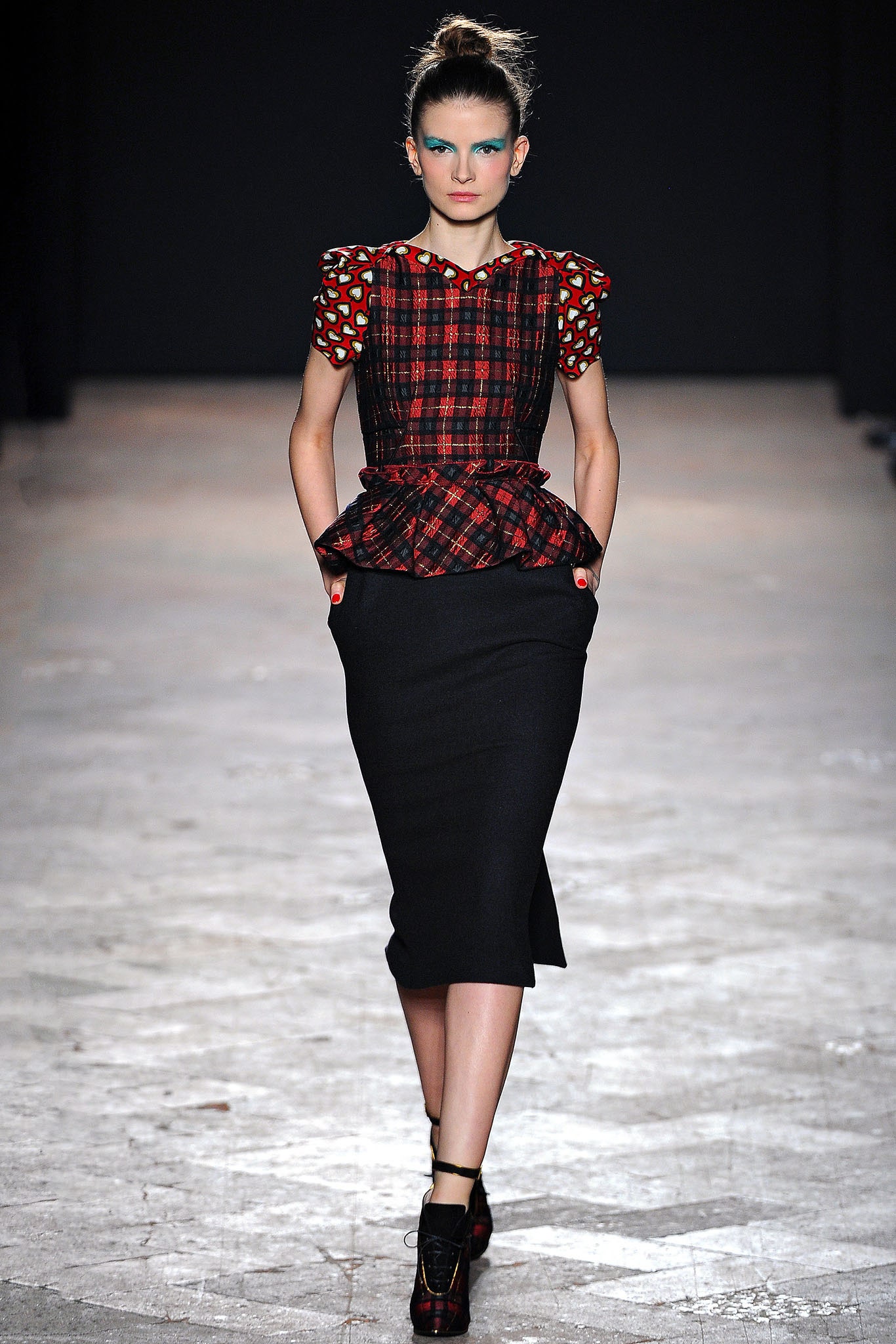 red cotton short-sleeve collared fitted checked padded top