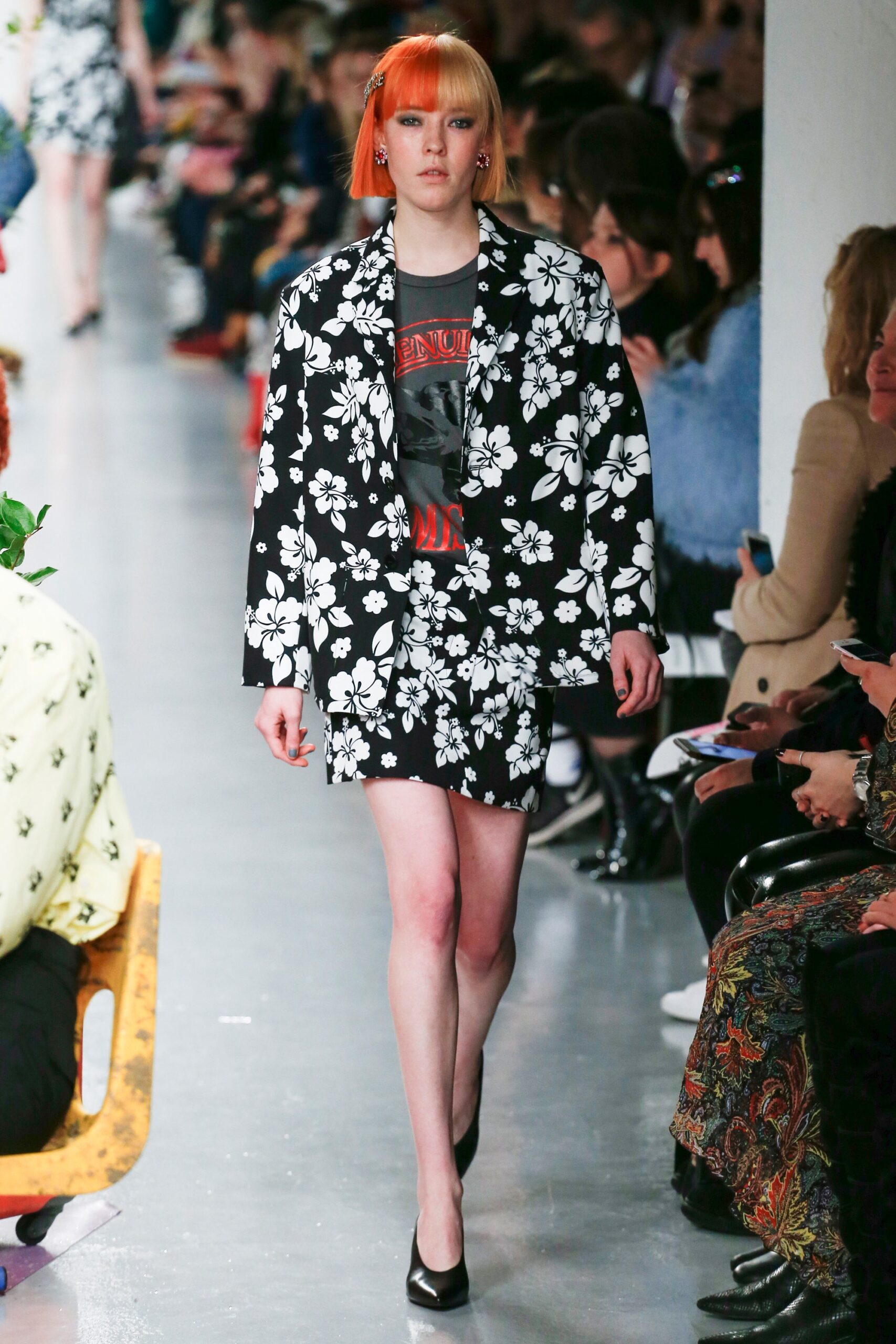 floral blazer mini skirt outfit