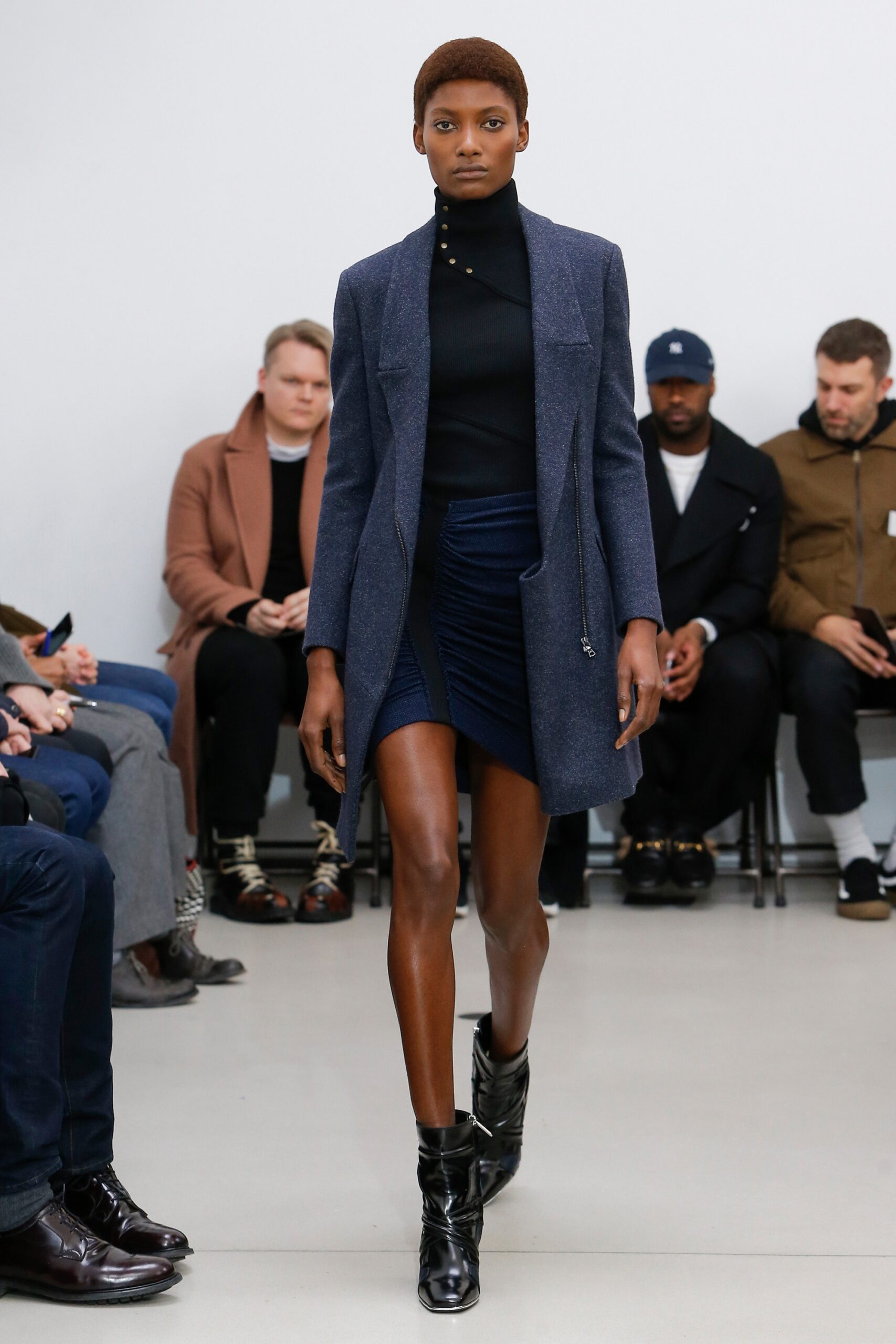 blue wool long-sleeve collared tailored buttoned coat