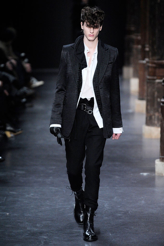 black tailored blazer with white shirt