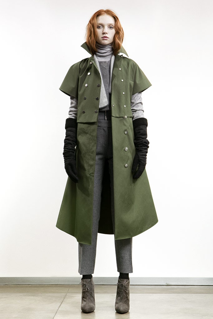 green cotton short-sleeve collared relaxed buttoned layered coat