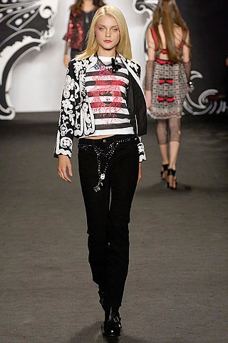 black and white fitted jacket with t-shirt