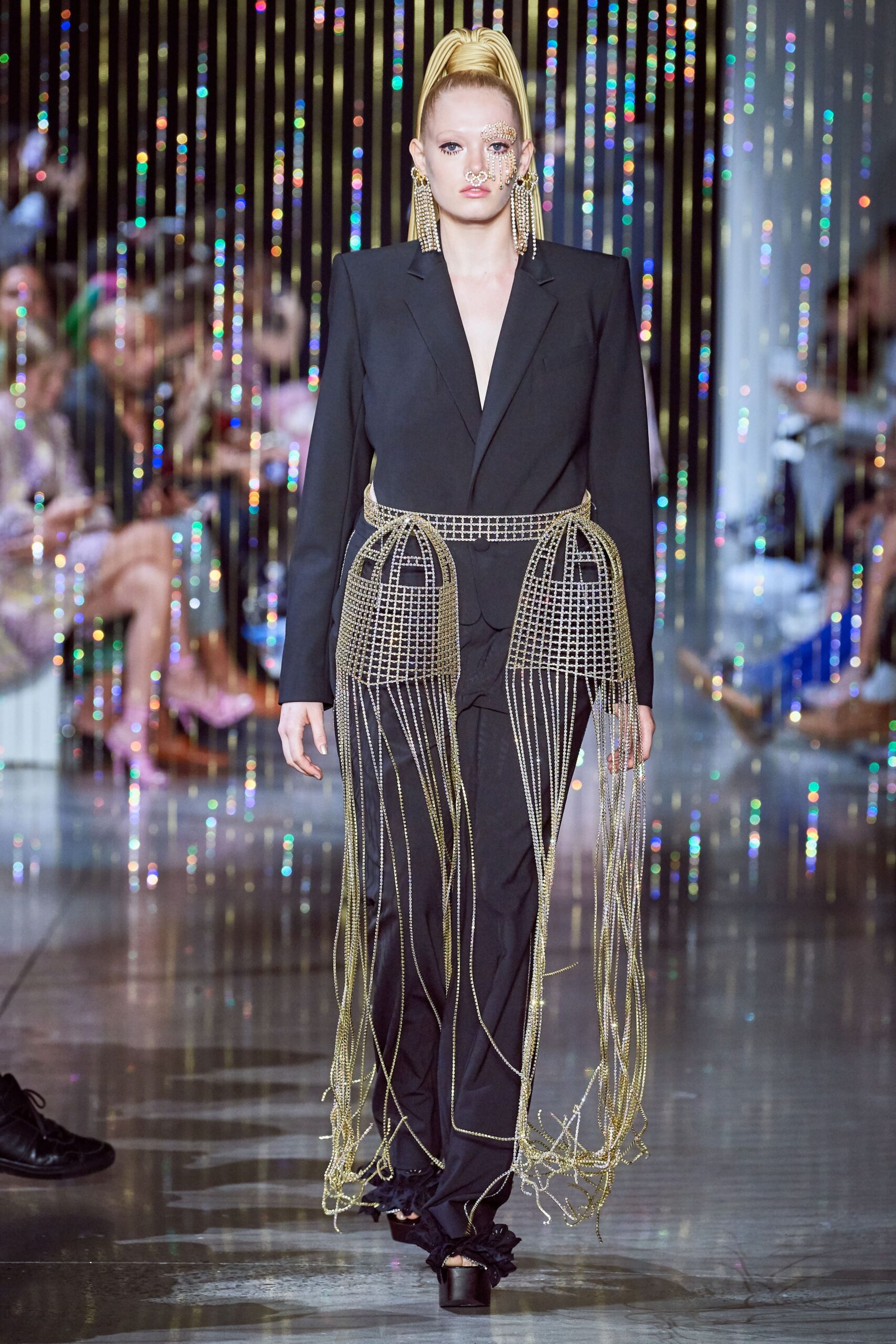black wool long-sleeve v-neck fitted buttoned fringed suit