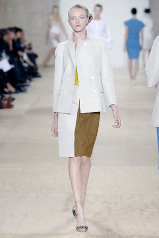 white tailored blazer and brown pencil skirt