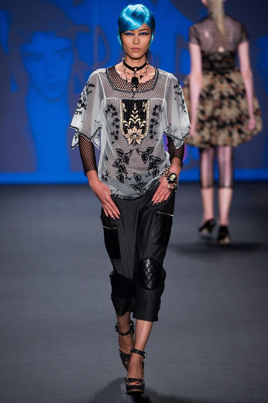 gray mesh short-sleeve v-neck relaxed embroidered layered top