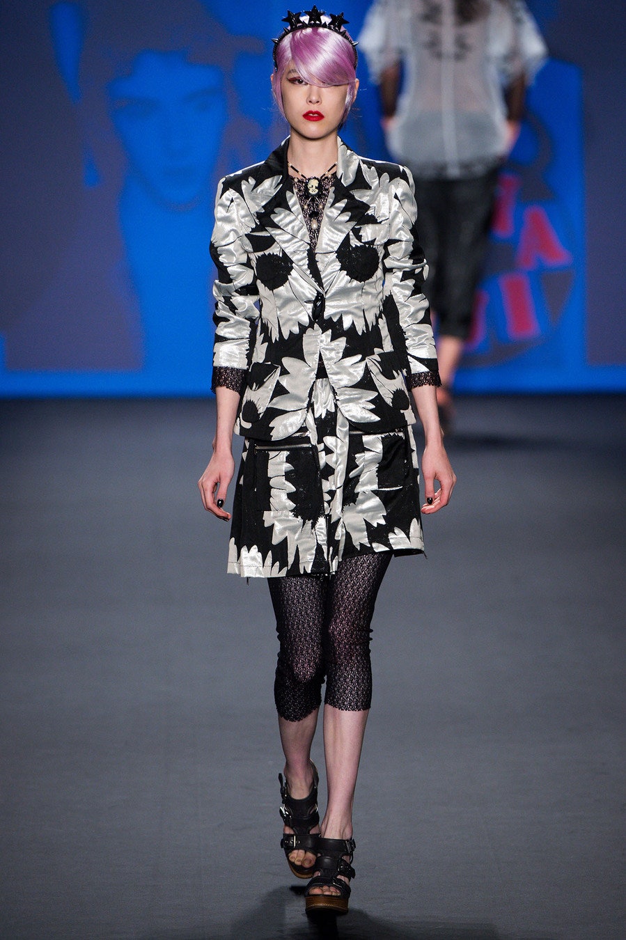 black and white printed blazer with fitted pants