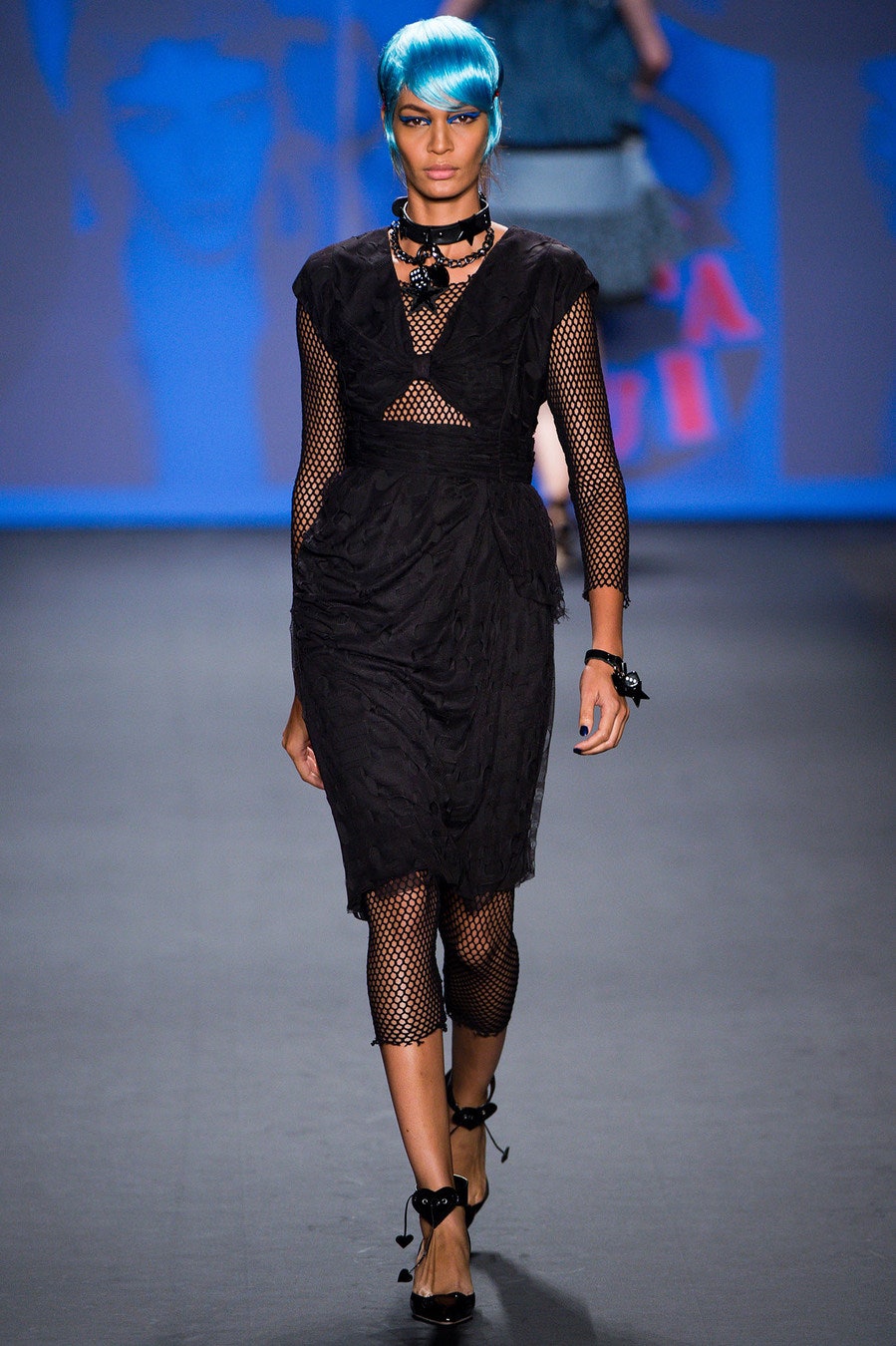 black fitted midi dress and leggings