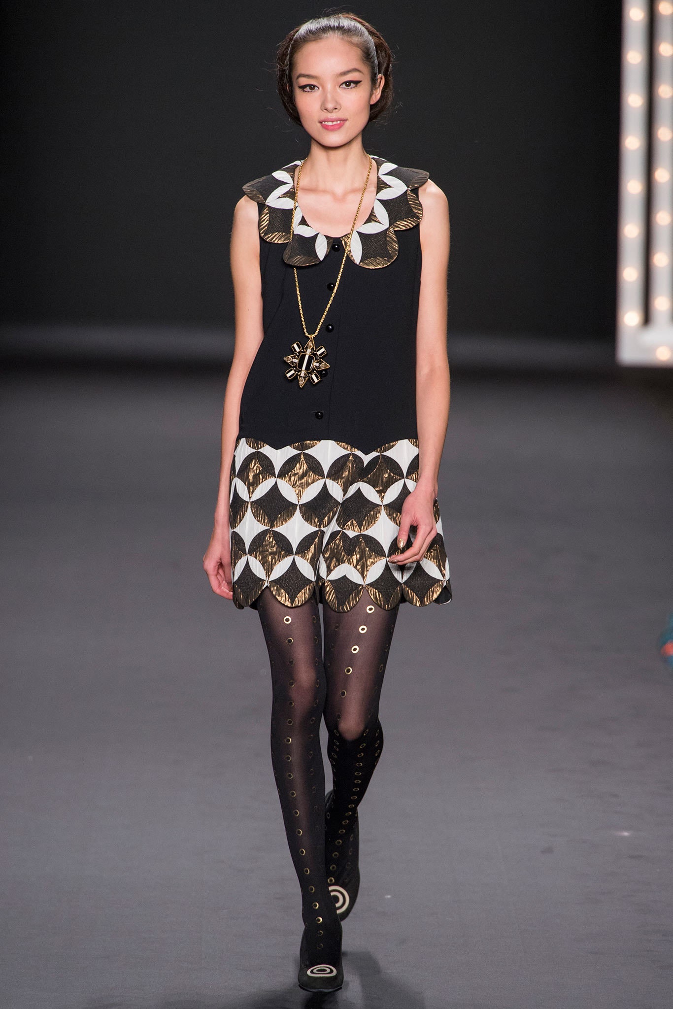 black and white pleated dress