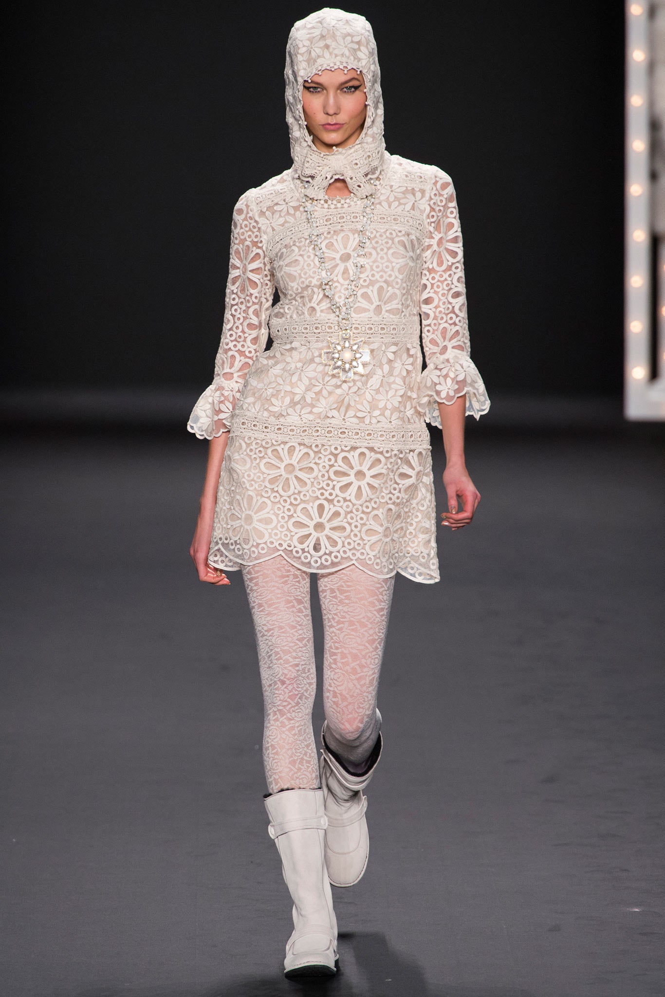white lace long-sleeve collared fitted embroidered short dress