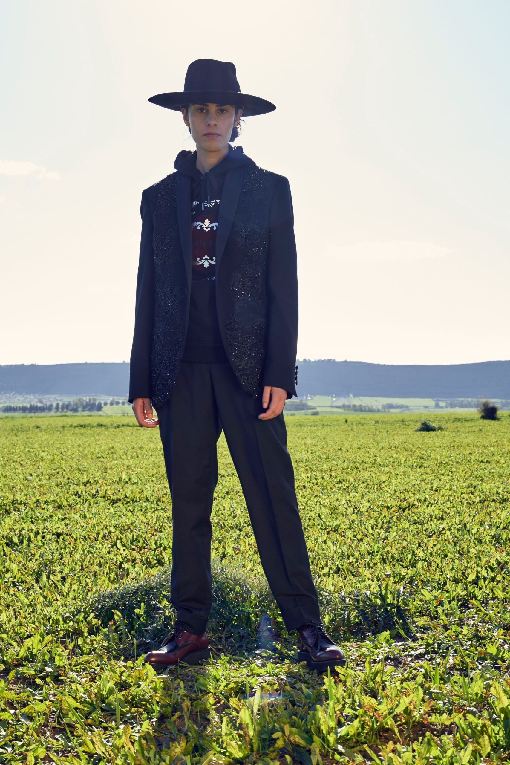black cotton long-sleeve hooded relaxed hoodie