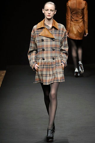brown wool long-sleeve collared fitted checked short coat