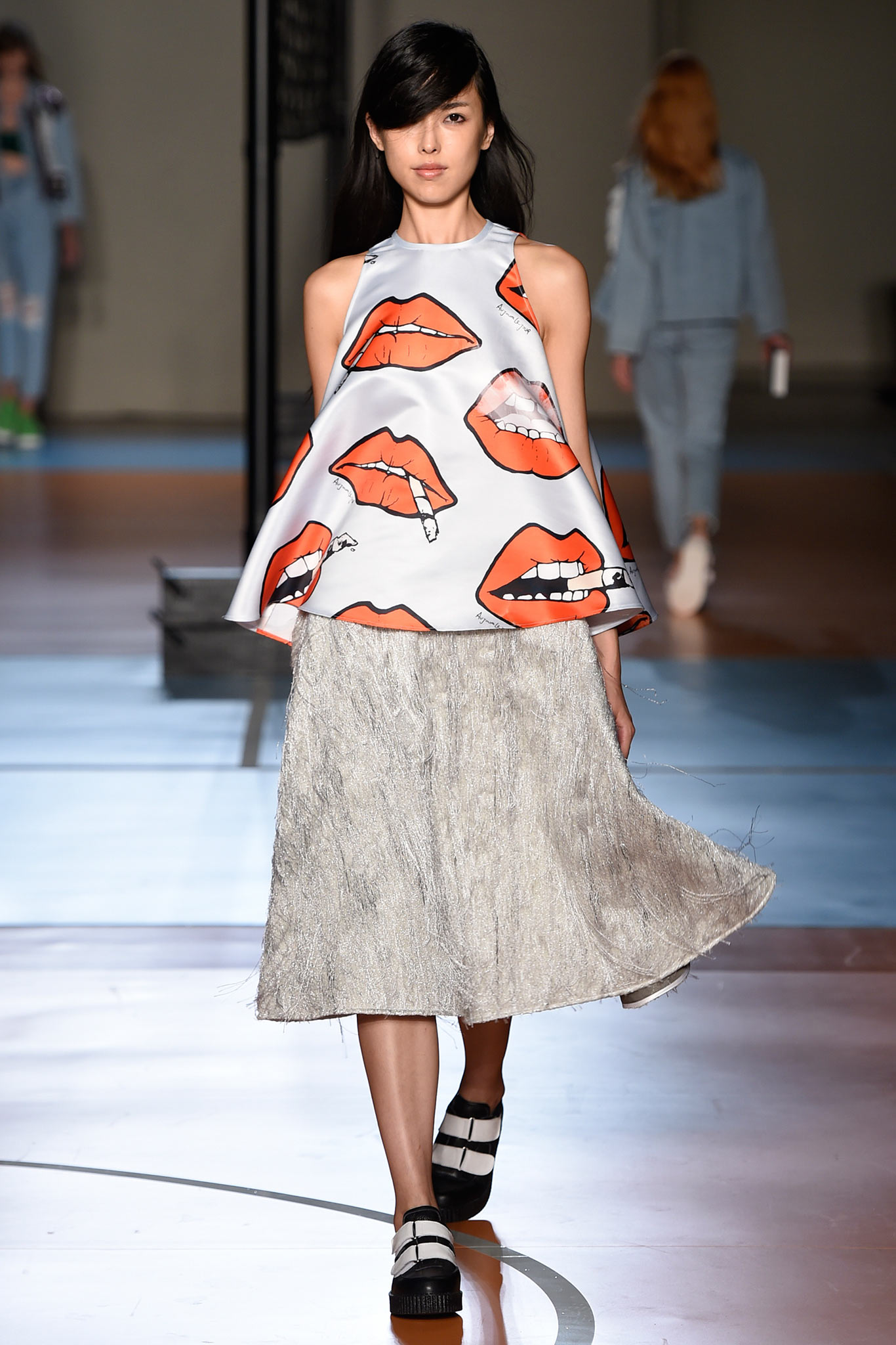 gray silk long-sleeve fitted tiered flowing midi skirt