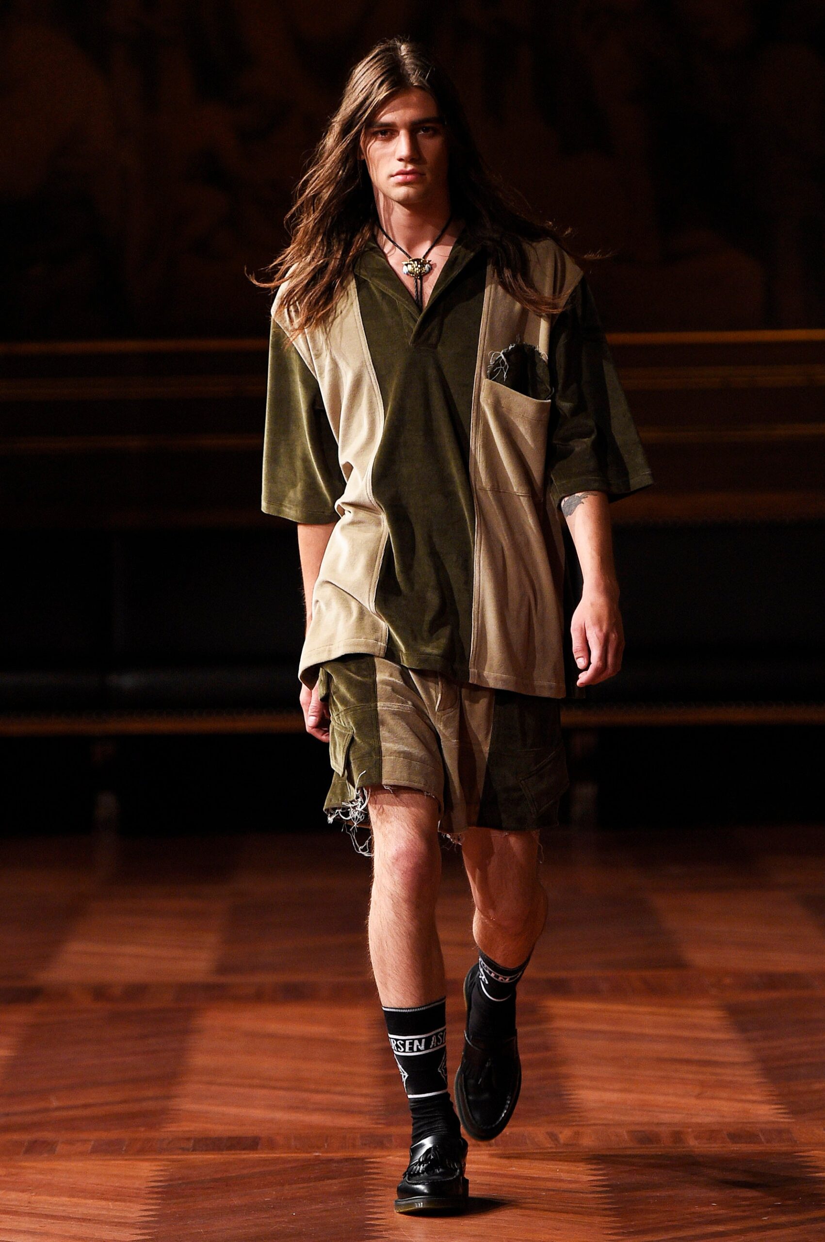 green beige color-blocked shirt and shorts