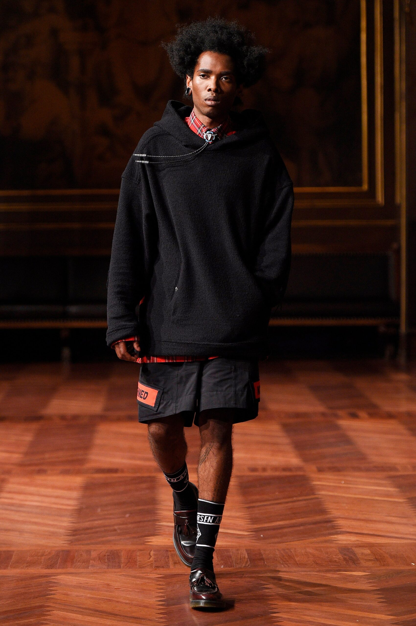 black oversized hoodie and shorts