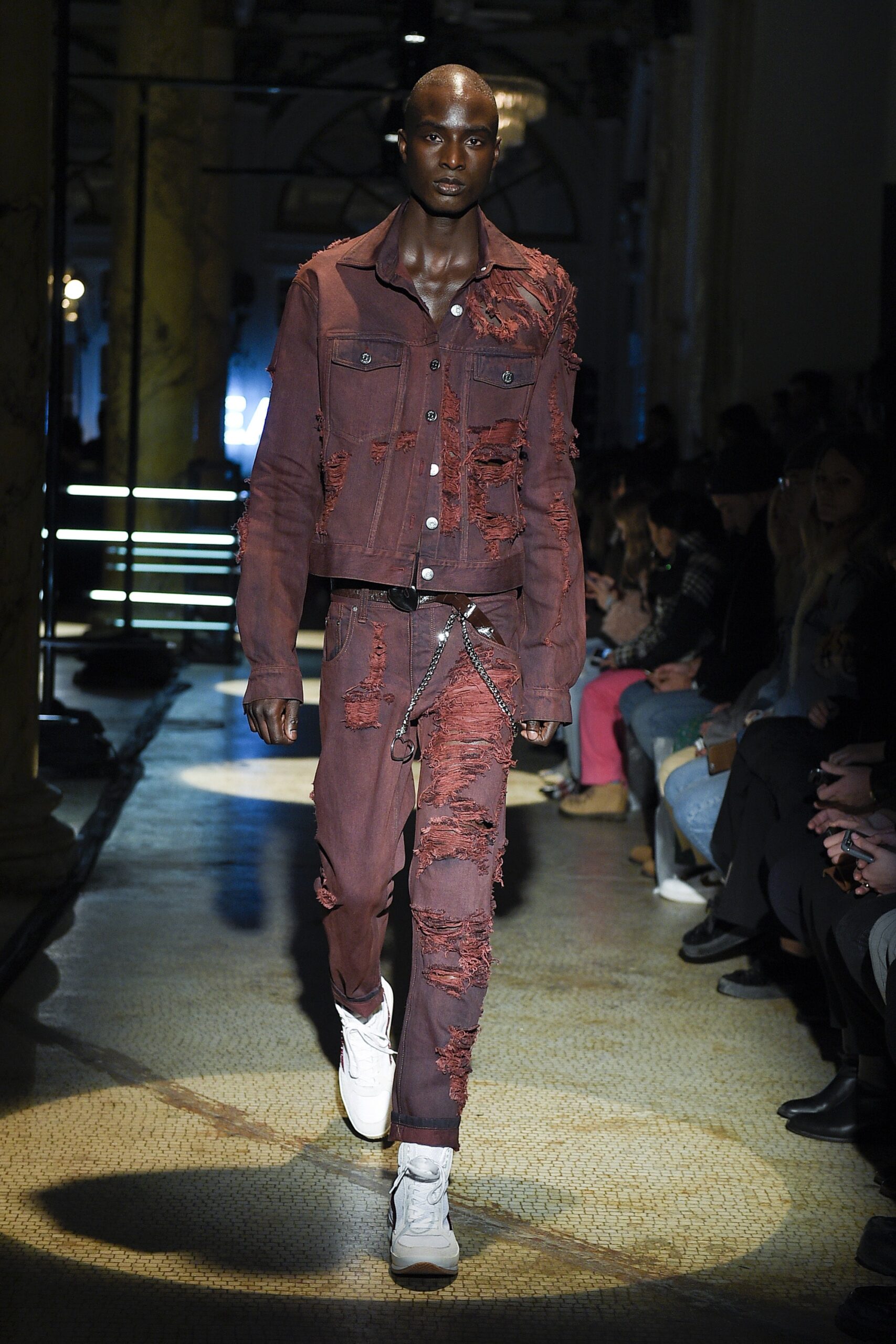 fitted red distressed denim outfit