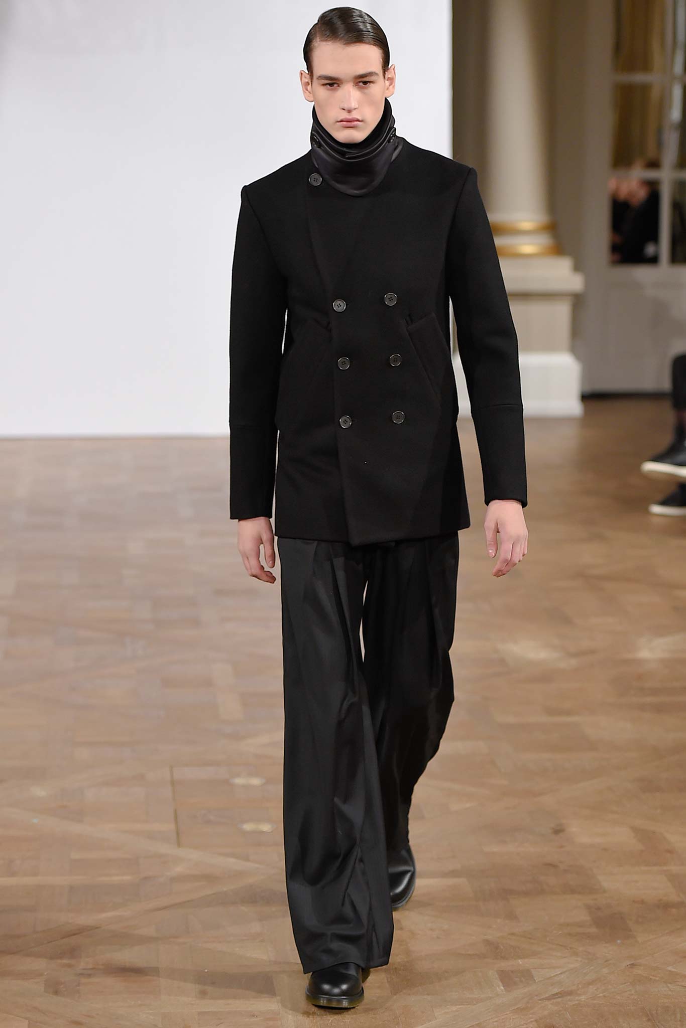 black wool long-sleeve double-breasted tailored structured jacket