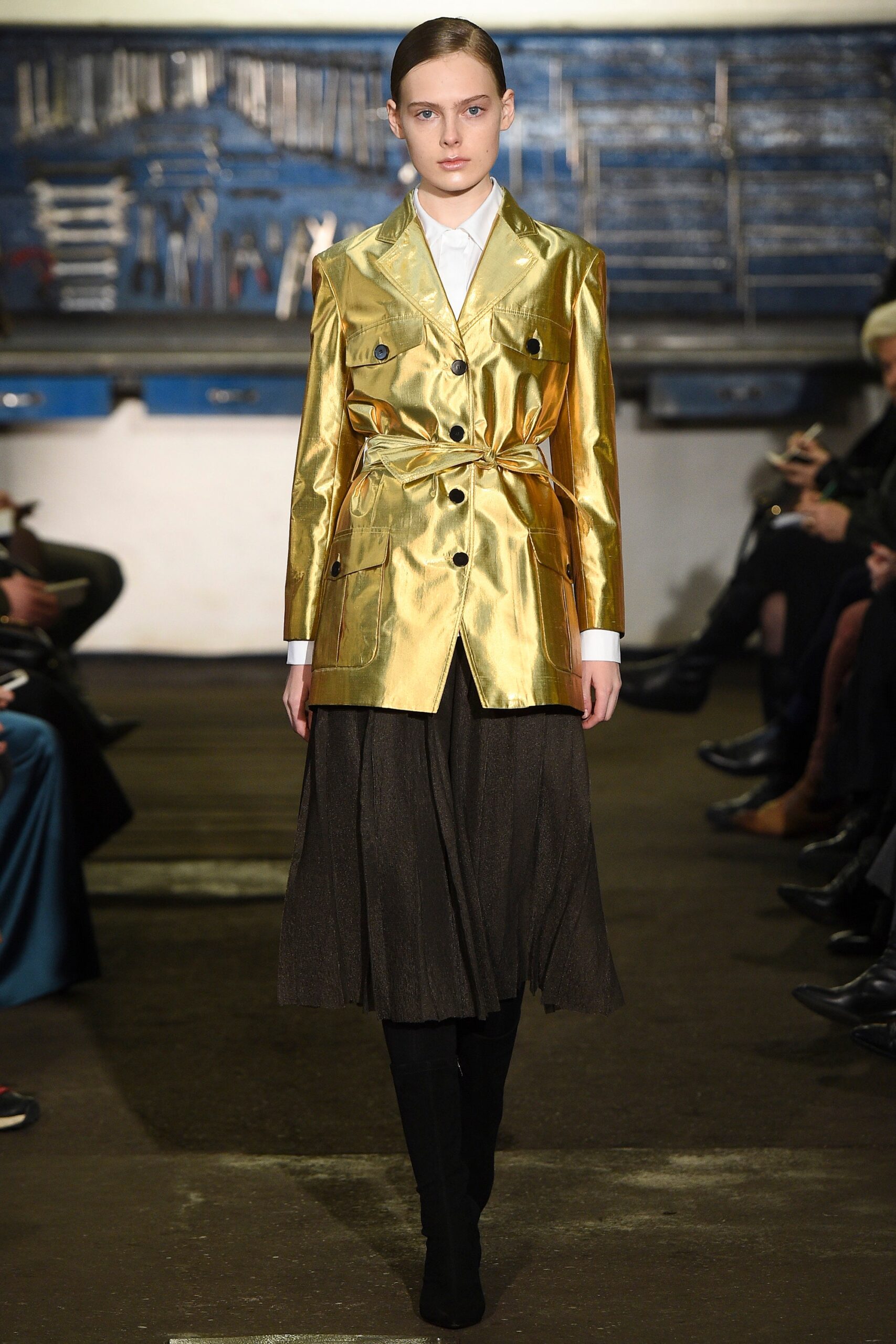 gold metallic long-sleeve collared tailored belted shiny blazer