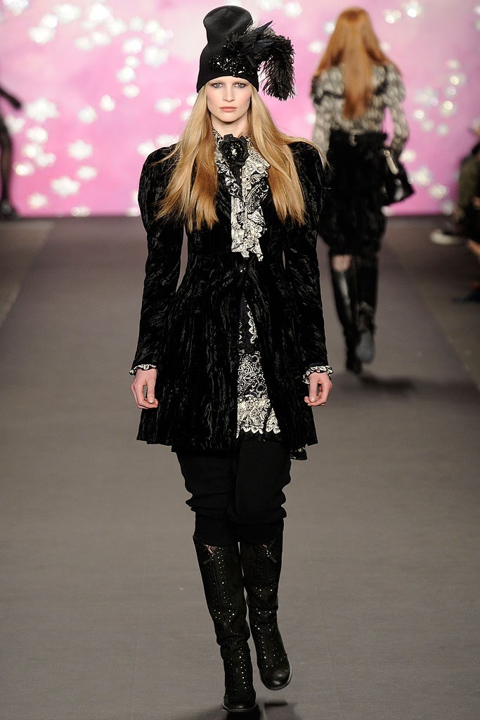black velvet long-sleeve collared fitted buttoned layered coat