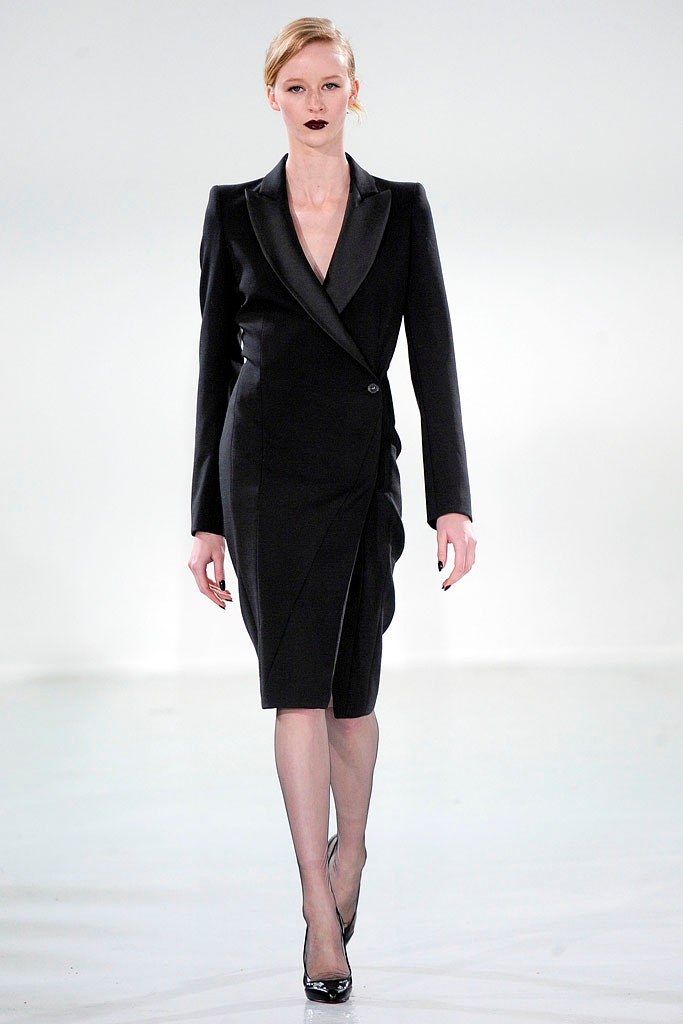 black fitted midi dress