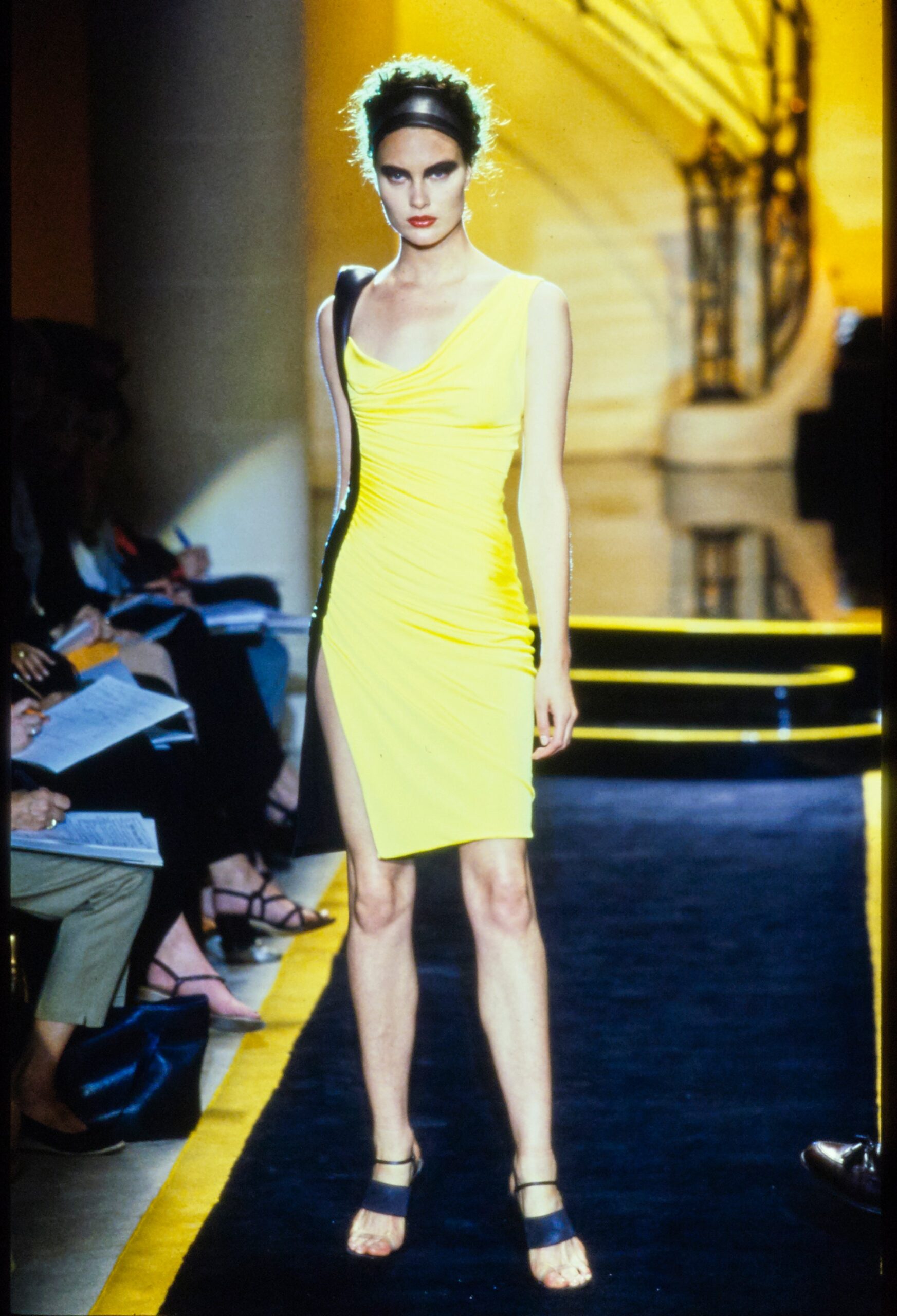 Atelier Versace F/W 97 Couture Look 35