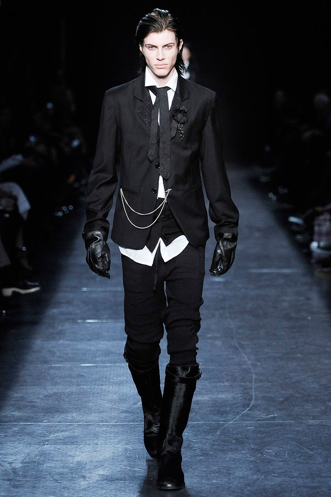 black tailored blazer with white shirt