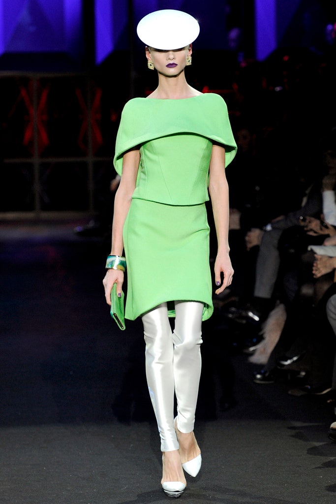 green cotton sleeveless off-shoulder fitted structured top
