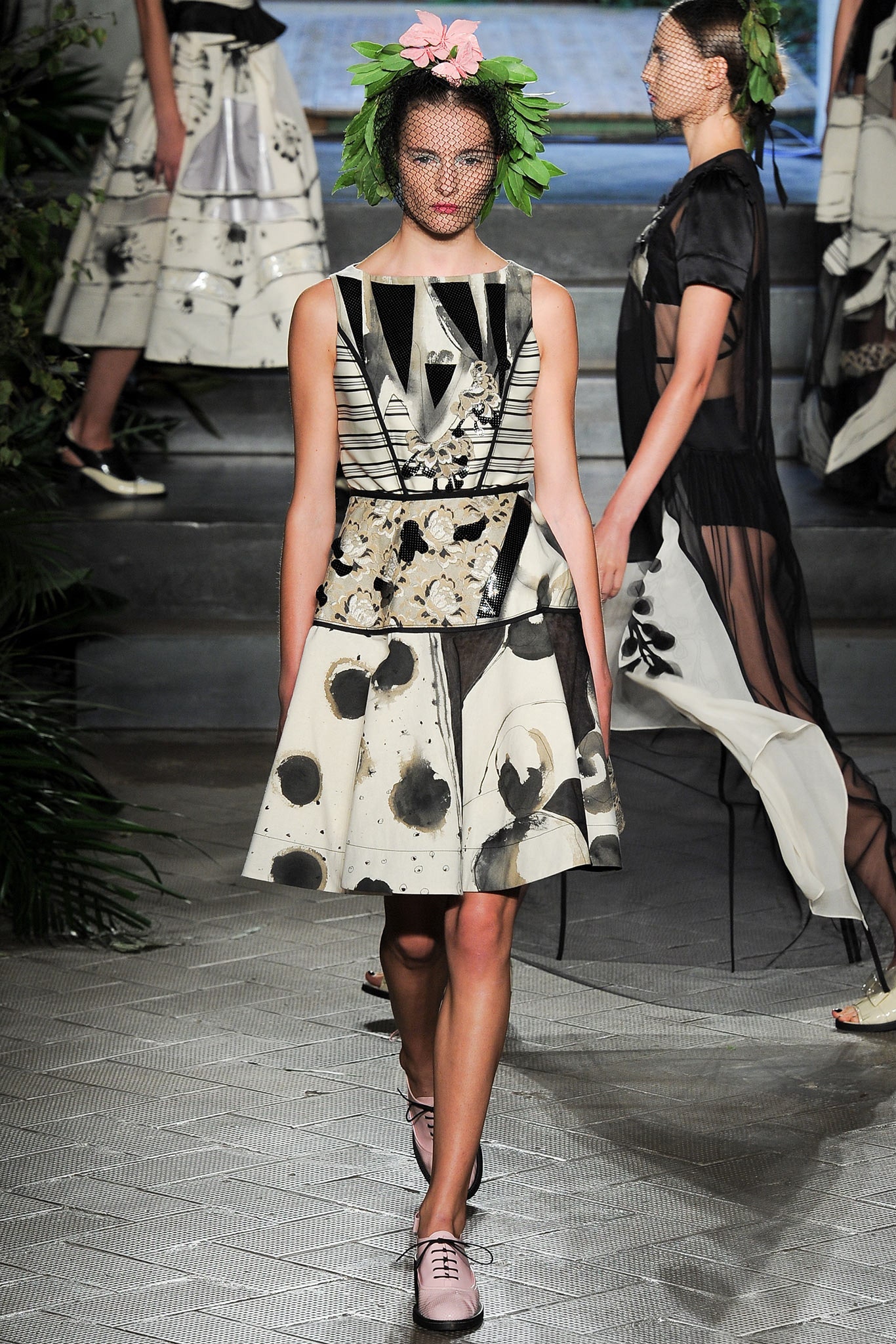 black and white printed mini dress