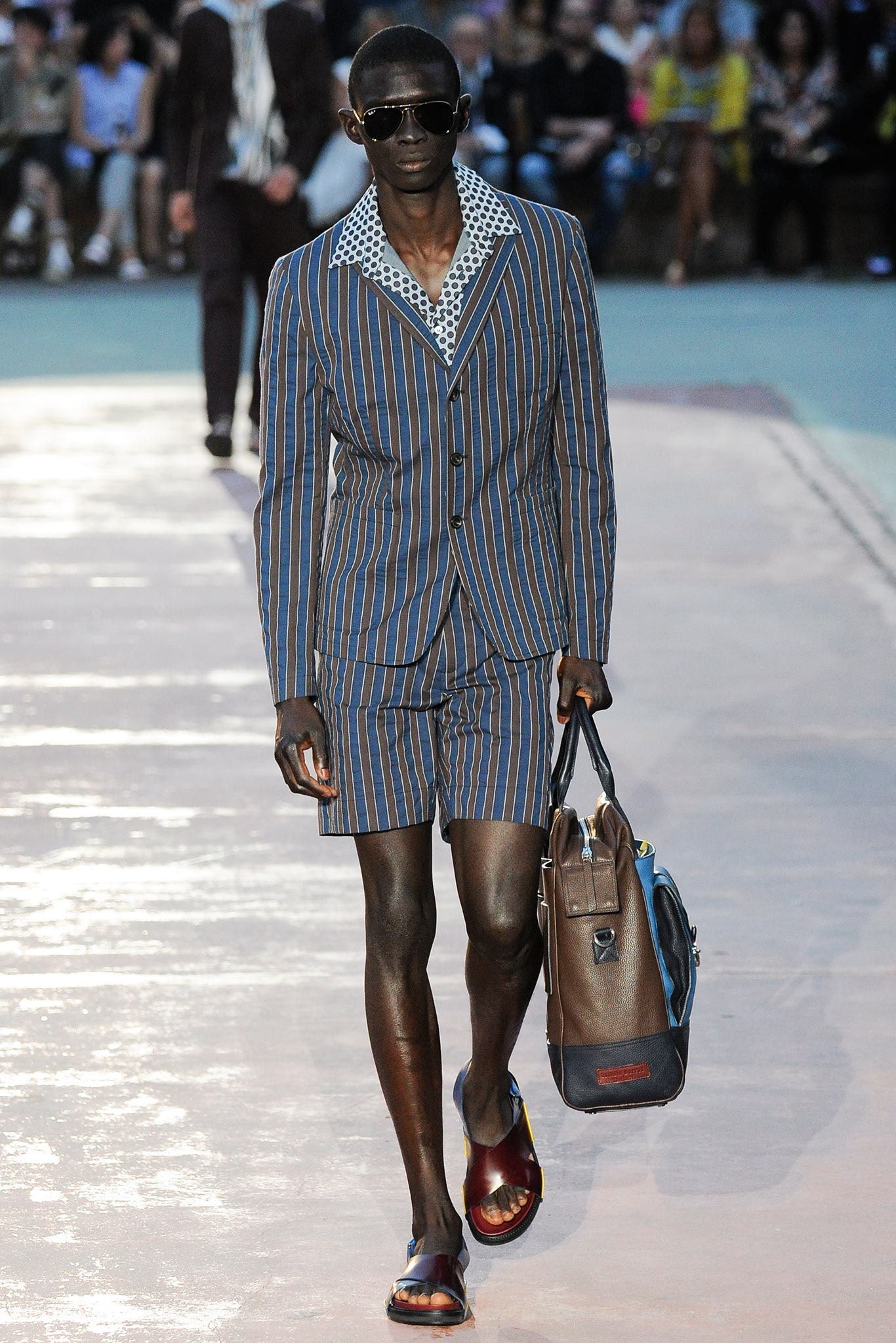blue short-sleeve collared fitted striped buttoned suit