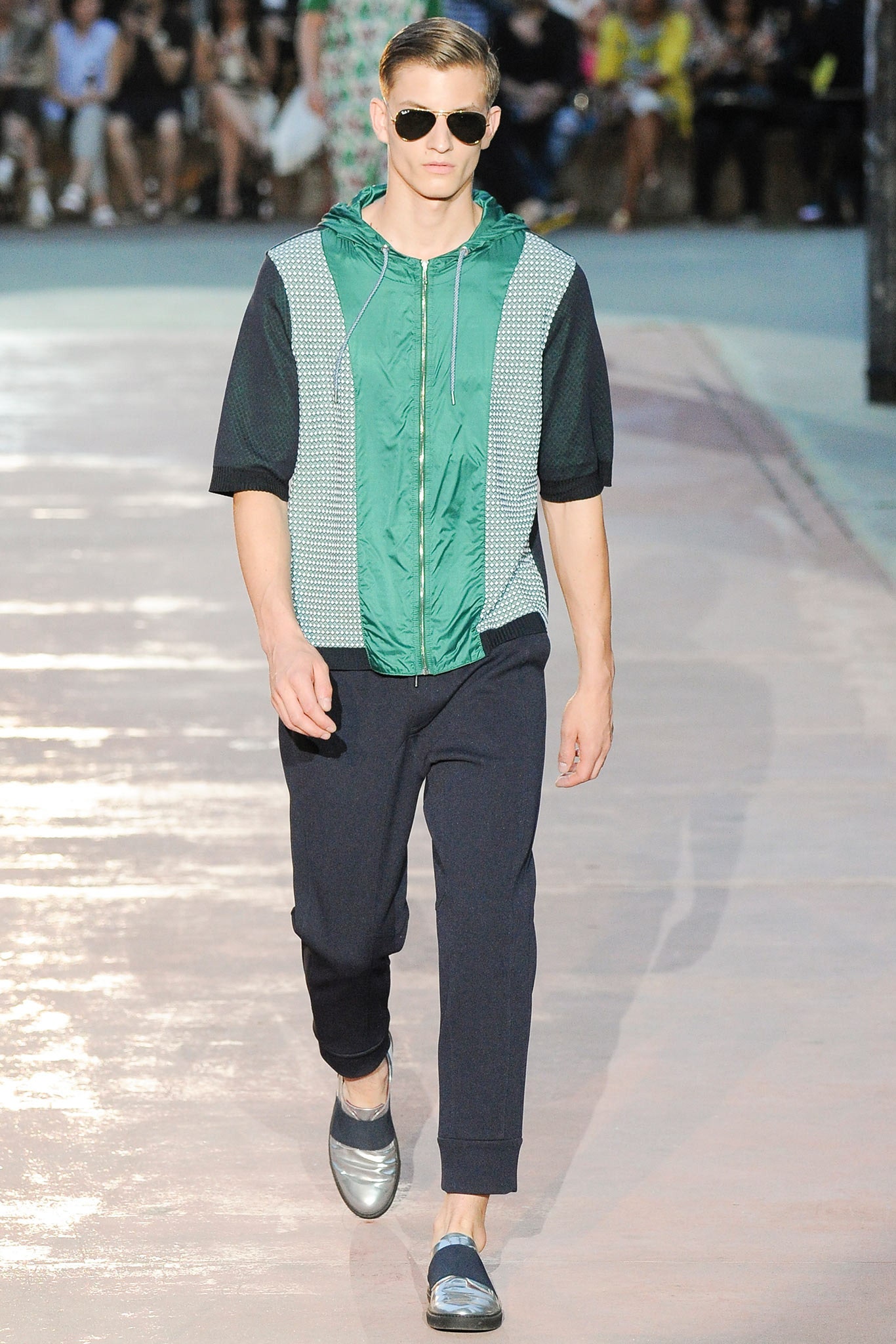 green cotton short-sleeve hooded relaxed zippered color-blocked jacket