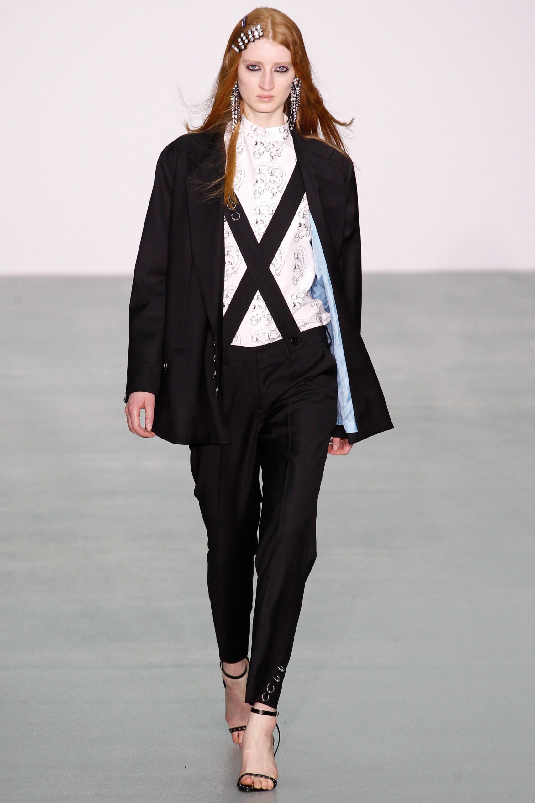 black blazer white shirt black pants
