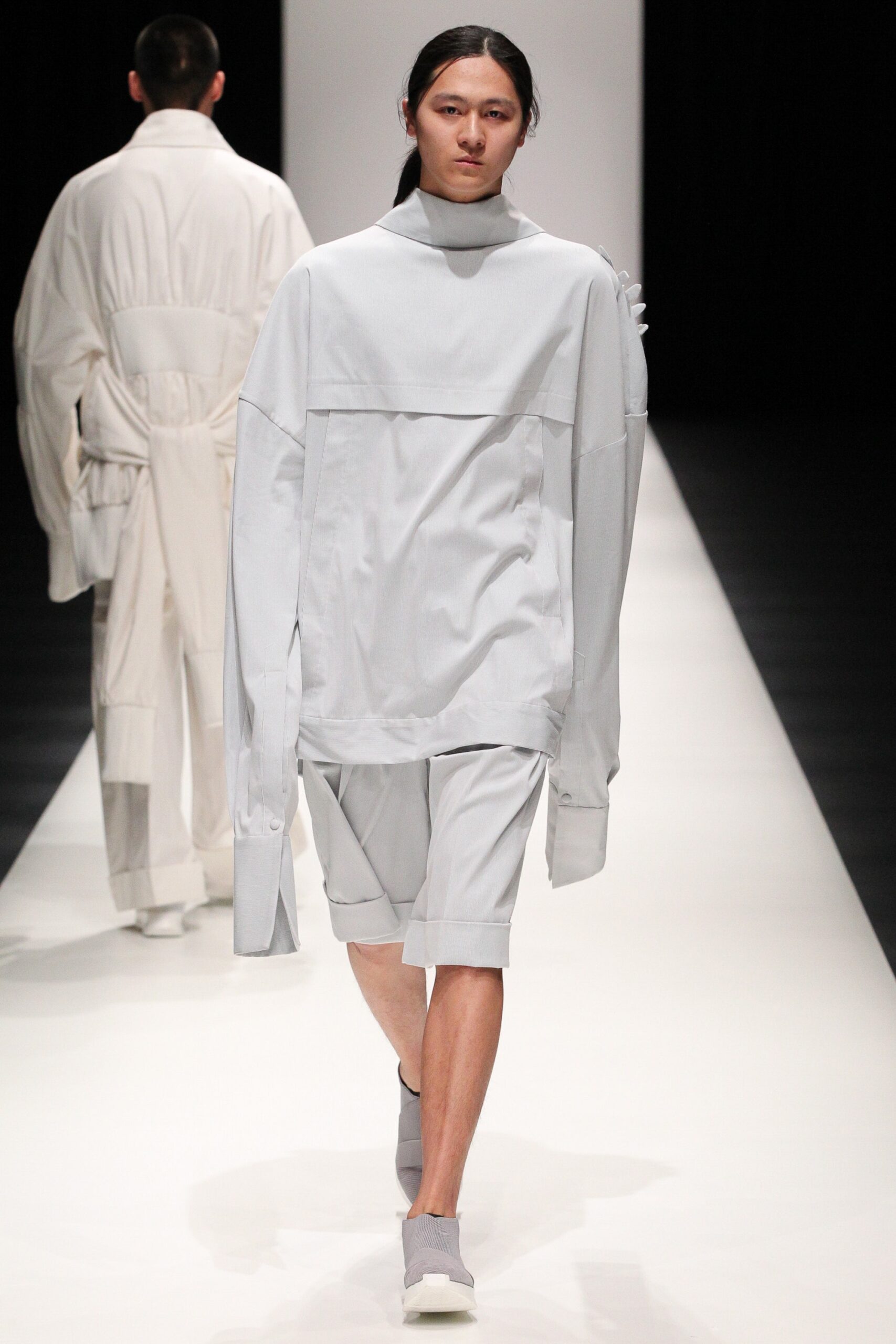 gray oversized top and shorts