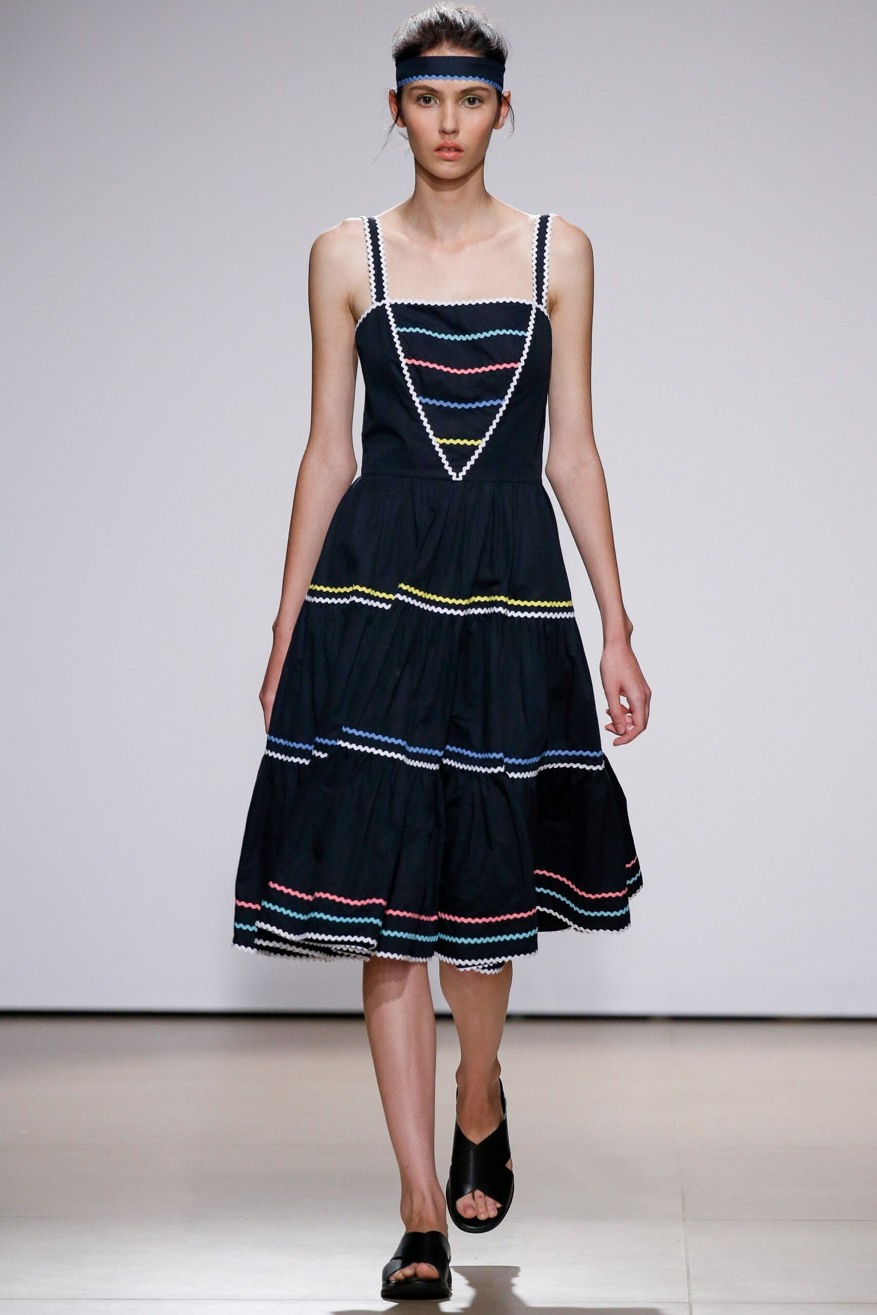 black cotton sleeveless dress